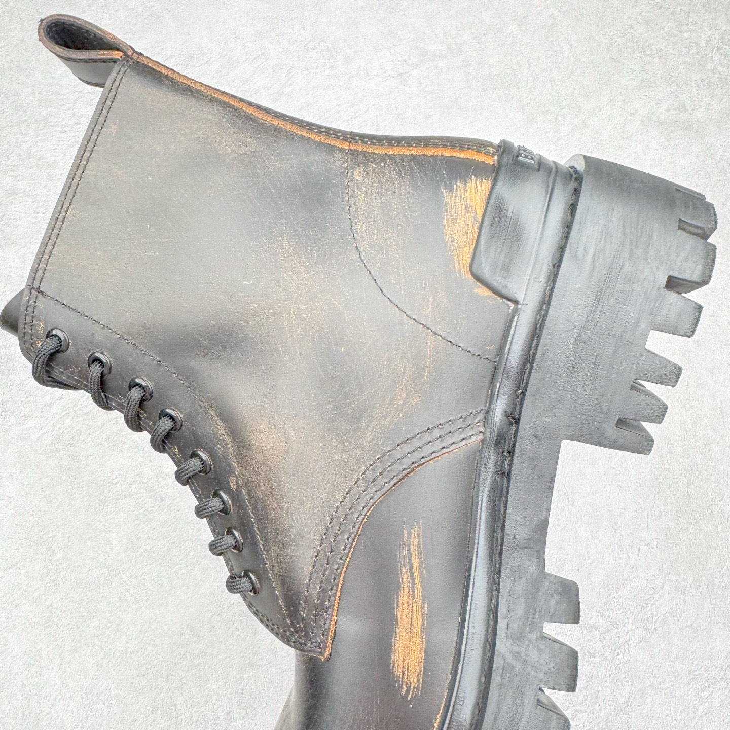 Balenciaga  Strike  巴黎世家 系带  中筒 皮鞋 复古板鞋 休闲鞋 男鞋 黑棕-C0 670633WBD111020