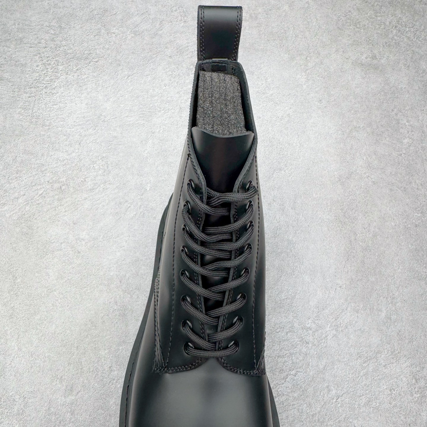 Balenciaga  Strike 巴黎世家 系带  中筒 皮鞋 复古板鞋 休闲鞋 男鞋 哑光 黑-C0 590974WA9601000