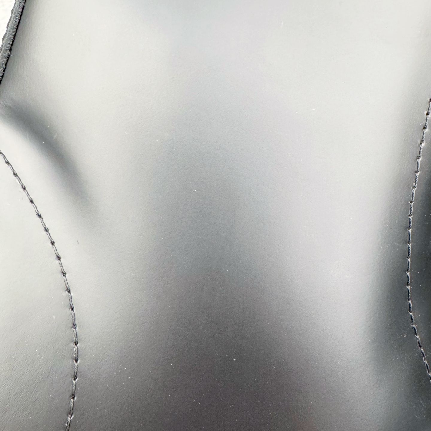 Balenciaga  Strike 巴黎世家 系带  中筒 皮鞋 复古板鞋 休闲鞋 男鞋 哑光 黑-C0 590974WA9601000