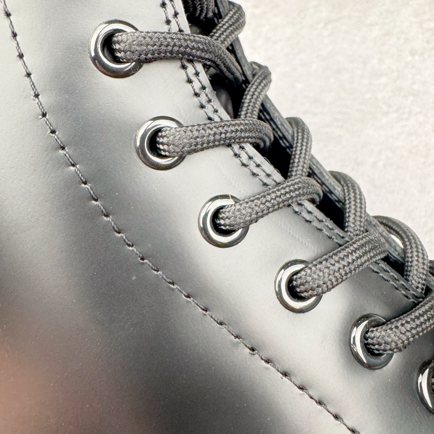 Balenciaga  Strike 巴黎世家 系带  中筒 皮鞋 复古板鞋 休闲鞋 男鞋 哑光 黑-C0 590974WA9601000