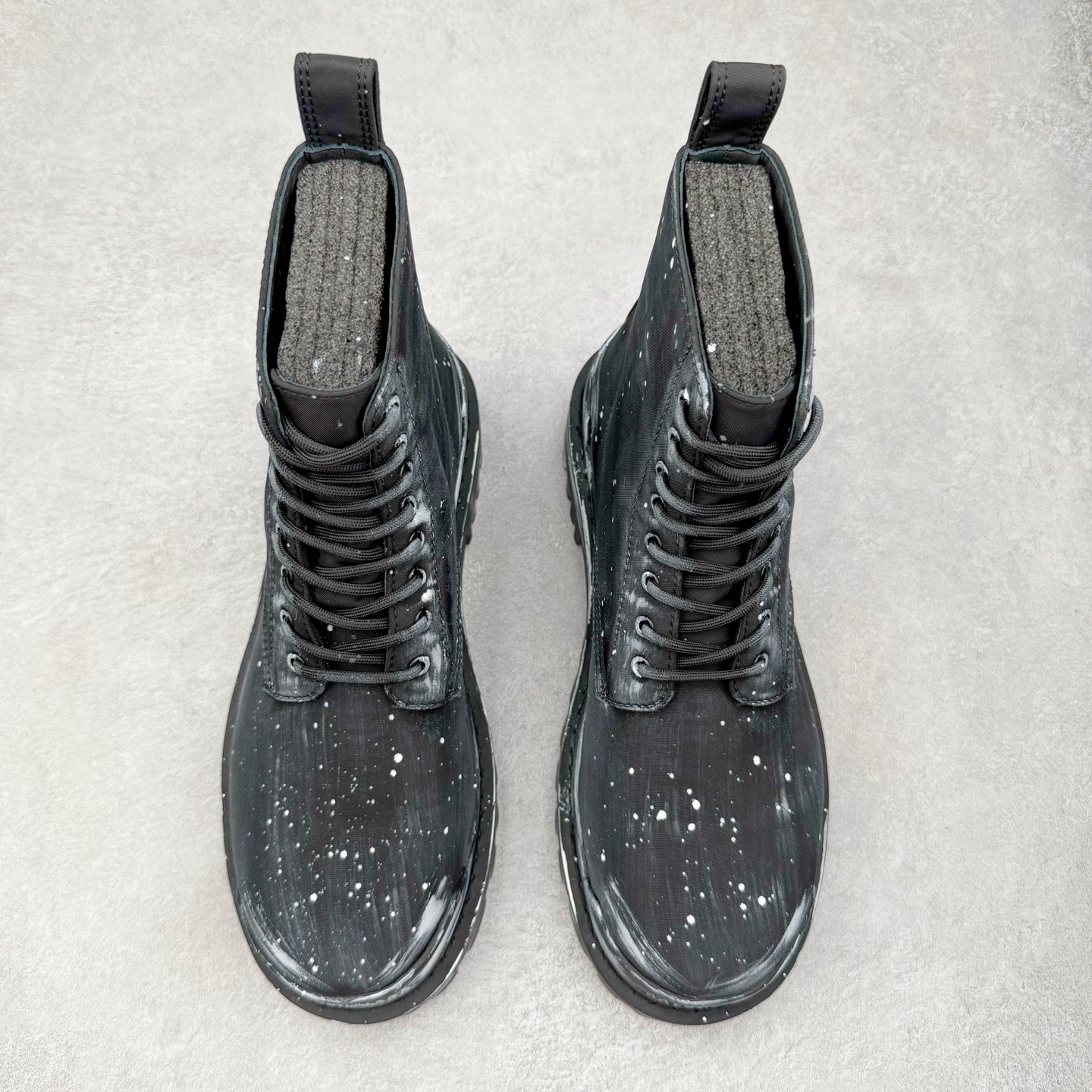 Balenciaga  Strike 巴黎世家 系带  中筒 皮鞋 复古板鞋 休闲鞋 男鞋 水洗 沥青色-C0  670633W2DY21090