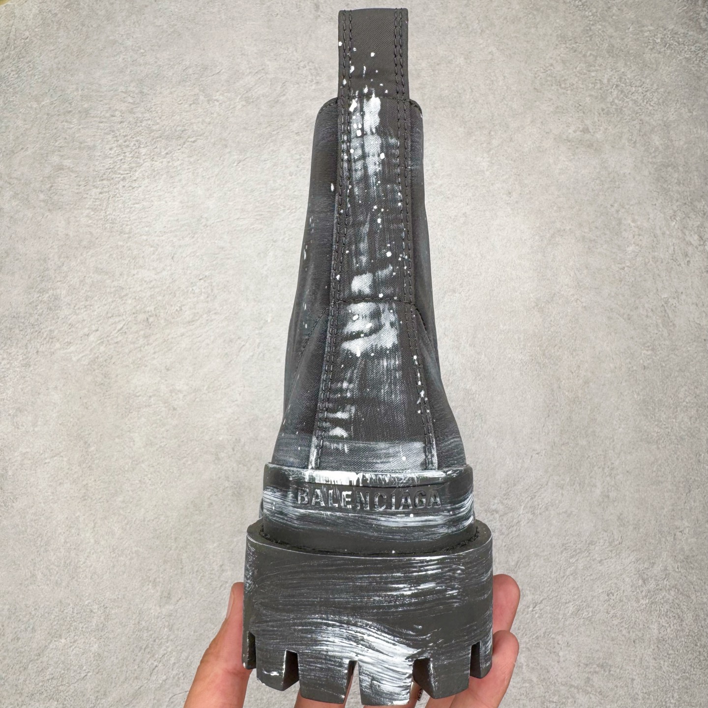 Balenciaga  Strike 巴黎世家 系带  中筒 皮鞋 复古板鞋 休闲鞋 男鞋 水洗 沥青色-C0  670633W2DY21090