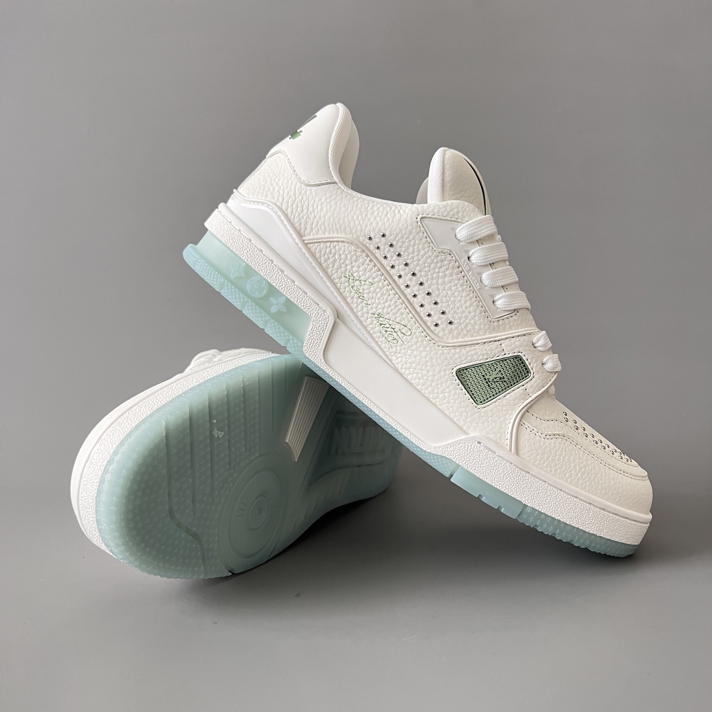 Louis Vuitton LV Trainer 路易威登 低筒 休闲鞋 板鞋 运动鞋 男鞋 女鞋 波鞋 白绿色 1AIKRM