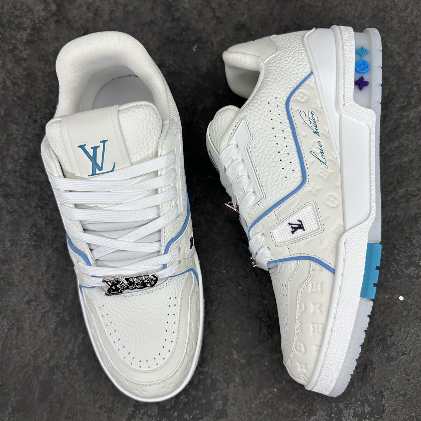 Louis Vuitton LV Trainer 路易威登 低筒 休闲鞋 板鞋 运动鞋 男鞋 女鞋 波鞋 白蓝紫 邮轮限定 1APHLB