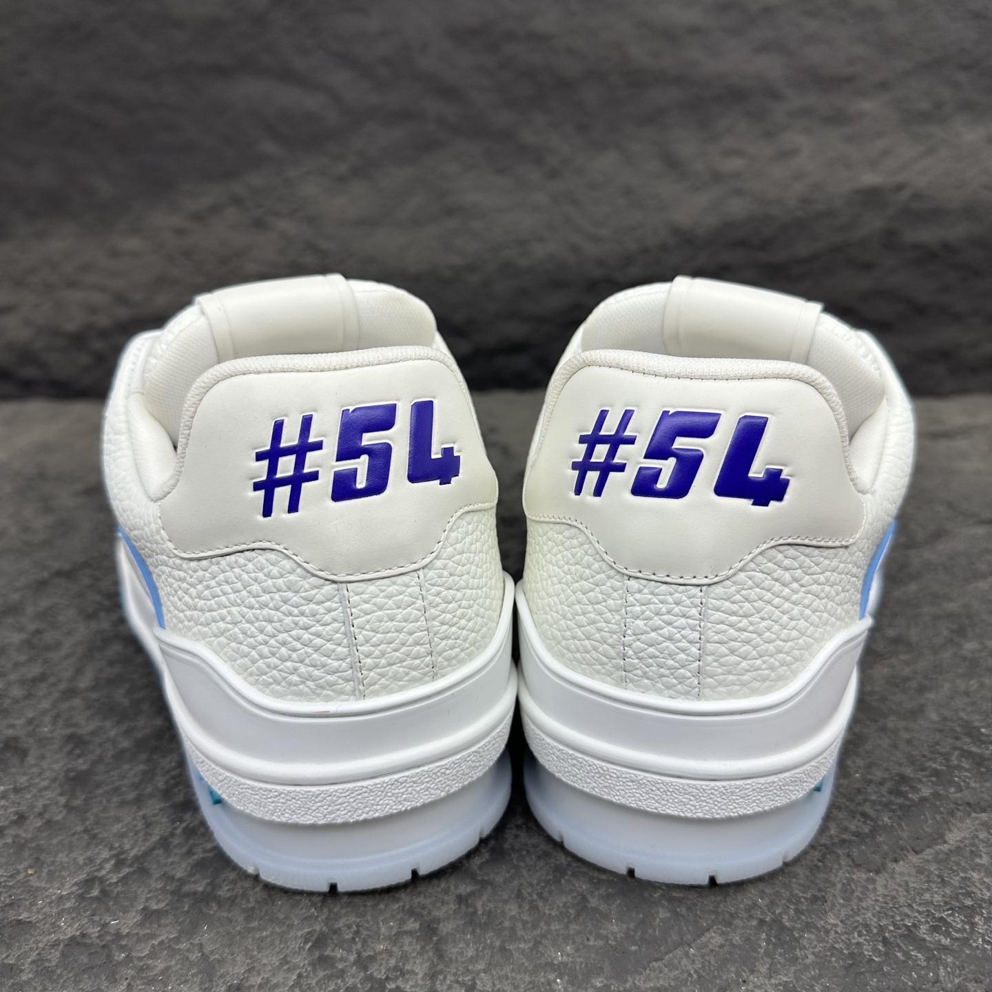 Louis Vuitton LV Trainer 路易威登 低筒 休闲鞋 板鞋 运动鞋 男鞋 女鞋 波鞋 白蓝紫 邮轮限定 1APHLB