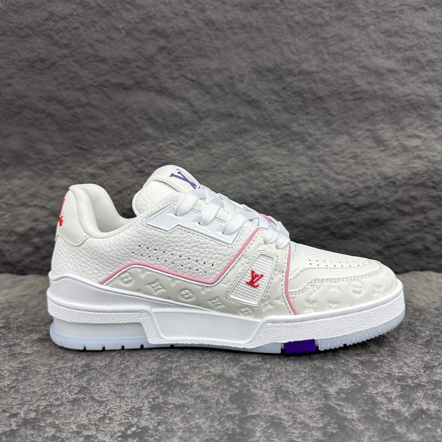 Louis Vuitton LV Trainer 路易威登 低筒 休闲鞋 板鞋 运动鞋 男鞋 女鞋 波鞋 白粉色 邮轮限定   1APHLG