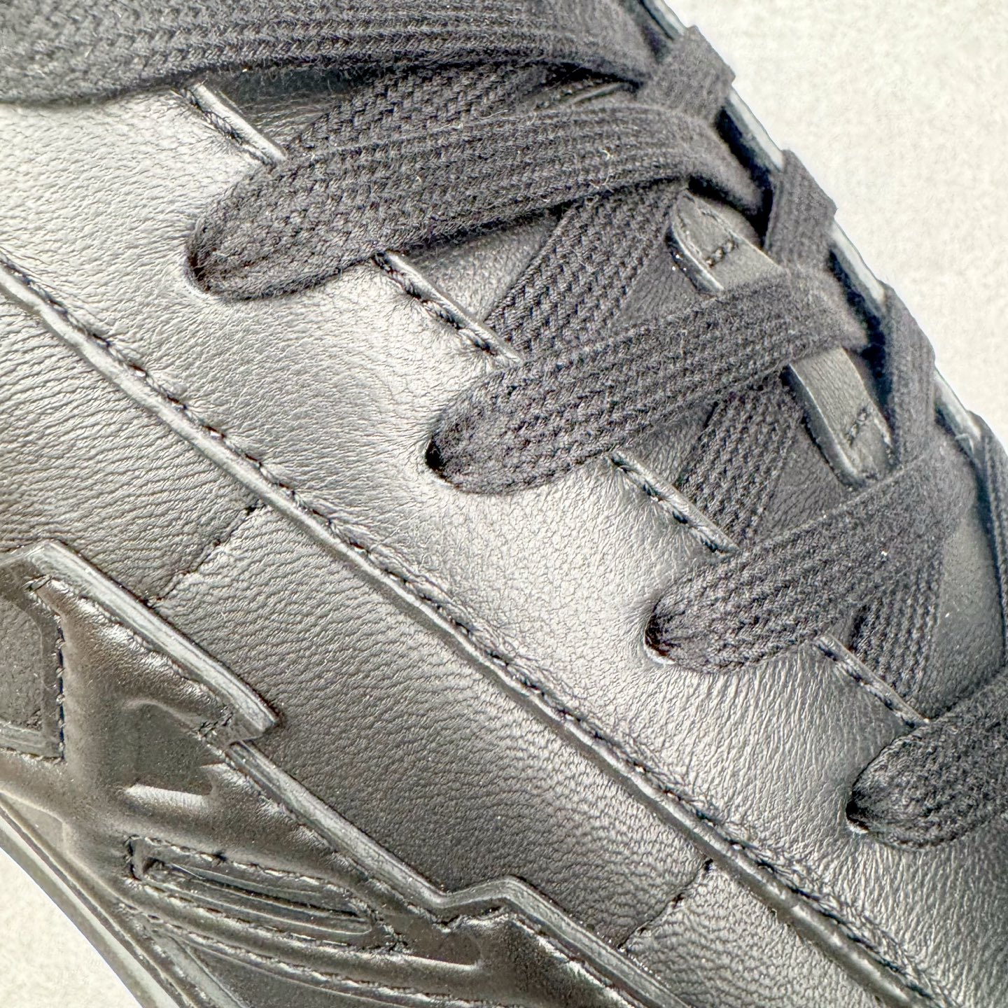 LOUIS VUITTON Buttersoft LV NIGO 路易威登 低筒 生活休闲鞋 板鞋 运动鞋 男鞋 女鞋  黑色 1AIKEF