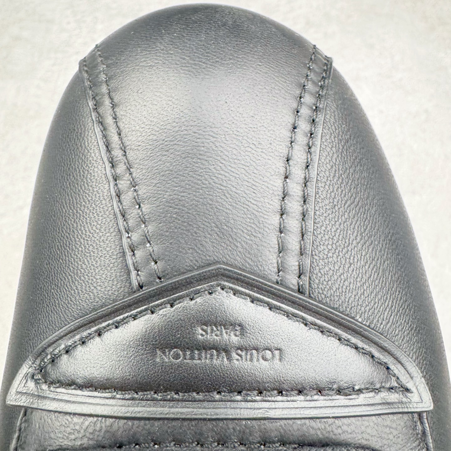 LOUIS VUITTON Buttersoft LV NIGO 路易威登 低筒 生活休闲鞋 板鞋 运动鞋 男鞋 女鞋  黑色 1AIKEF