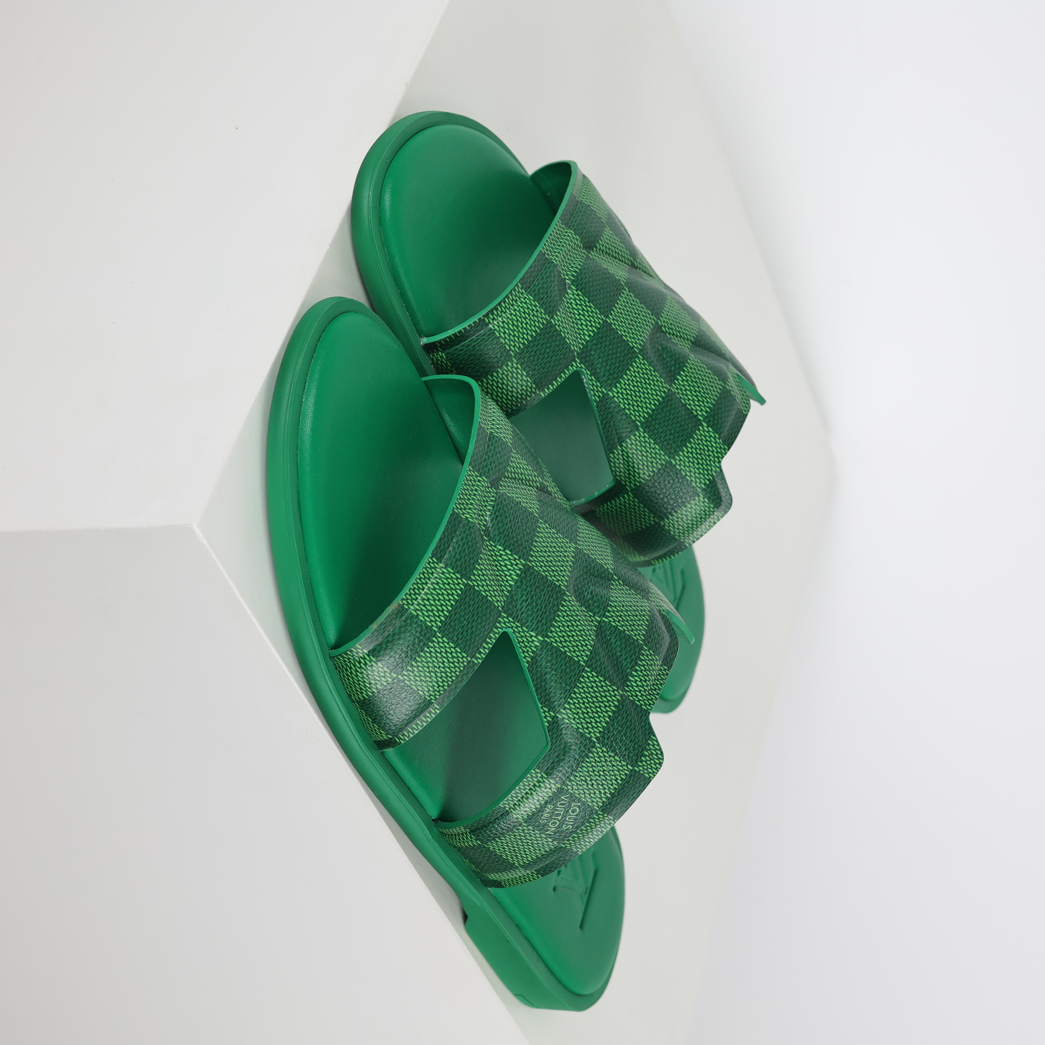 Louis Vuitton slippers Oasis LV路易威登 包头 时尚凉拖 室内外休闲鞋 一字拖鞋  绿色B0 1AC5EU