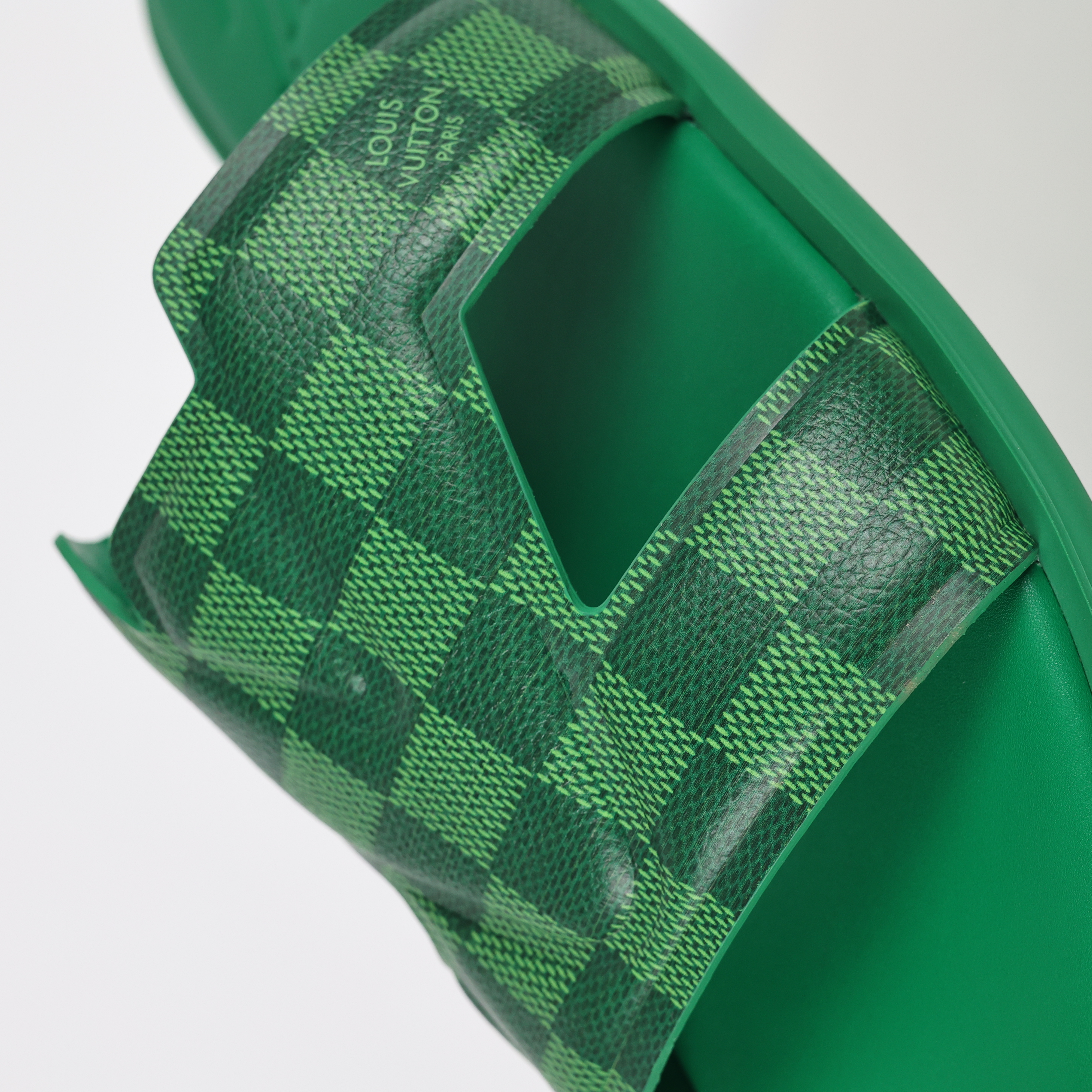 Louis Vuitton slippers Oasis LV路易威登 包头 时尚凉拖 室内外休闲鞋 一字拖鞋  绿色B0 1AC5EU