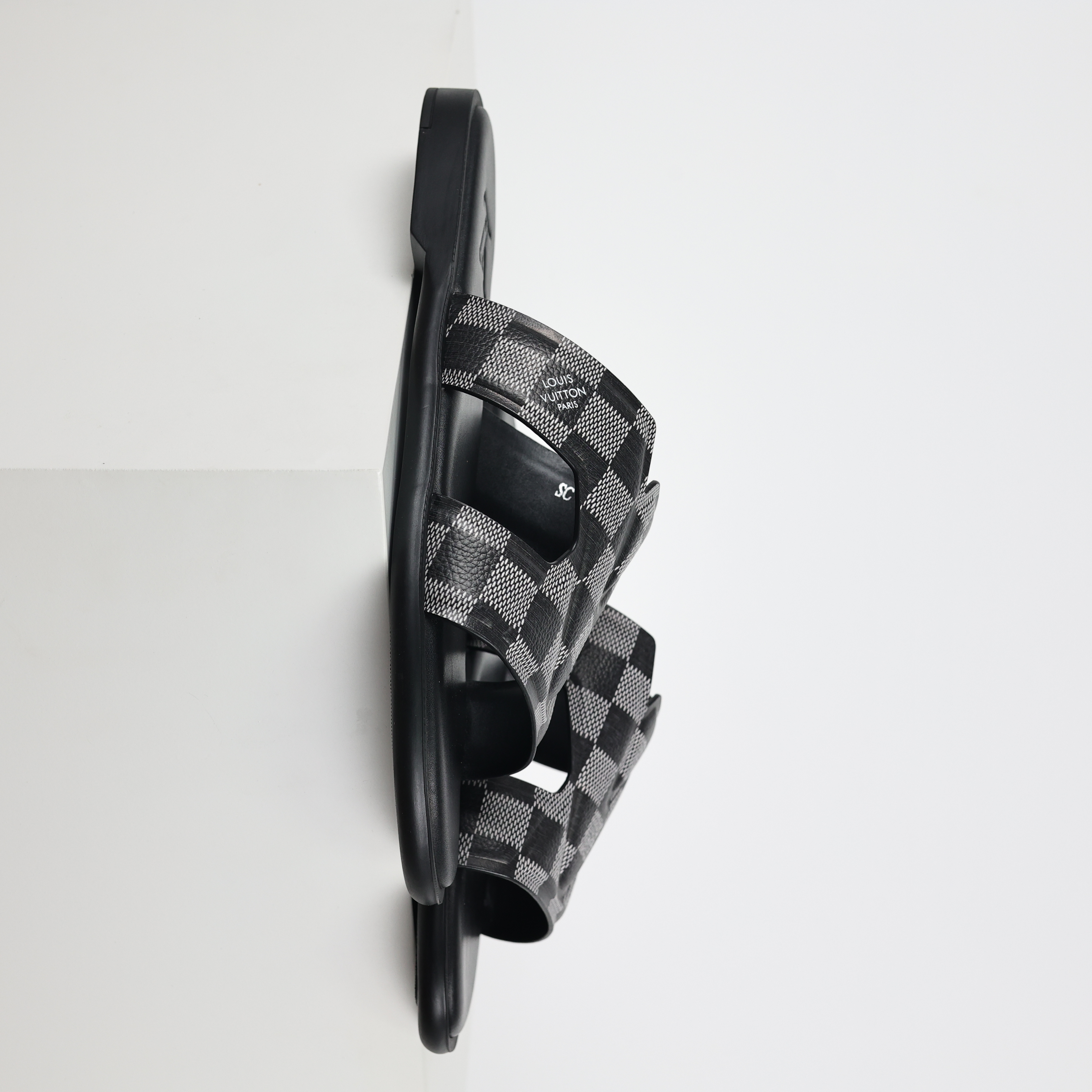 Louis Vuitton slippers Oasis LV路易威登   时尚凉拖 室内外休闲鞋 圆头平底穆勒鞋 一字拖鞋  黑色B0 1ABFPS