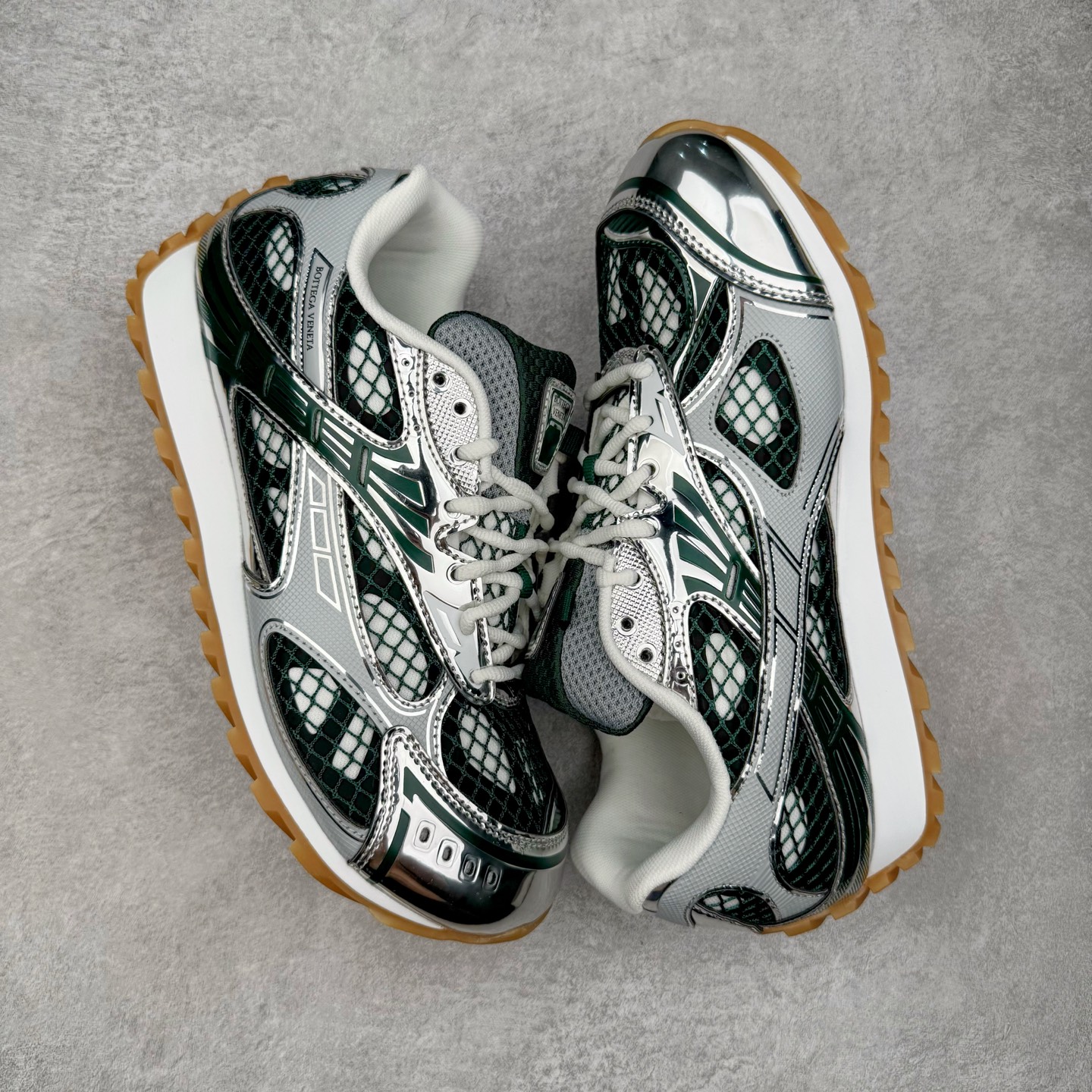 BV Orbit Runner 葆蝶 低筒 时尚舒适 老爹鞋 生活休闲鞋 板鞋 波鞋 绿色B5 741357V2X403031