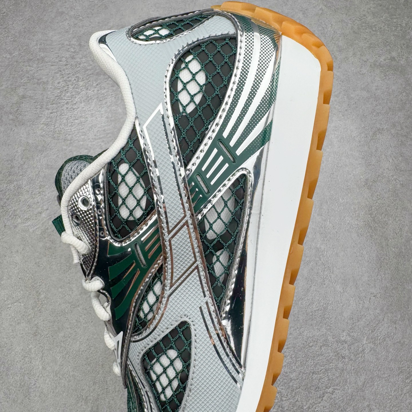 BV Orbit Runner 葆蝶 低筒 时尚舒适 老爹鞋 生活休闲鞋 板鞋 波鞋 绿色B5 741357V2X403031