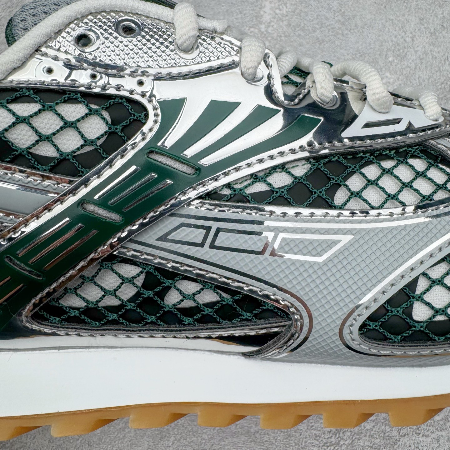 BV Orbit Runner 葆蝶 低筒 时尚舒适 老爹鞋 生活休闲鞋 板鞋 波鞋 绿色B5 741357V2X403031