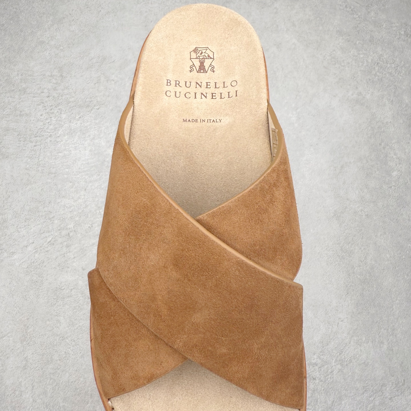 Brunello Cucinelli BC 绒面革 圆头露趾 室内外 一字拖鞋  棕色