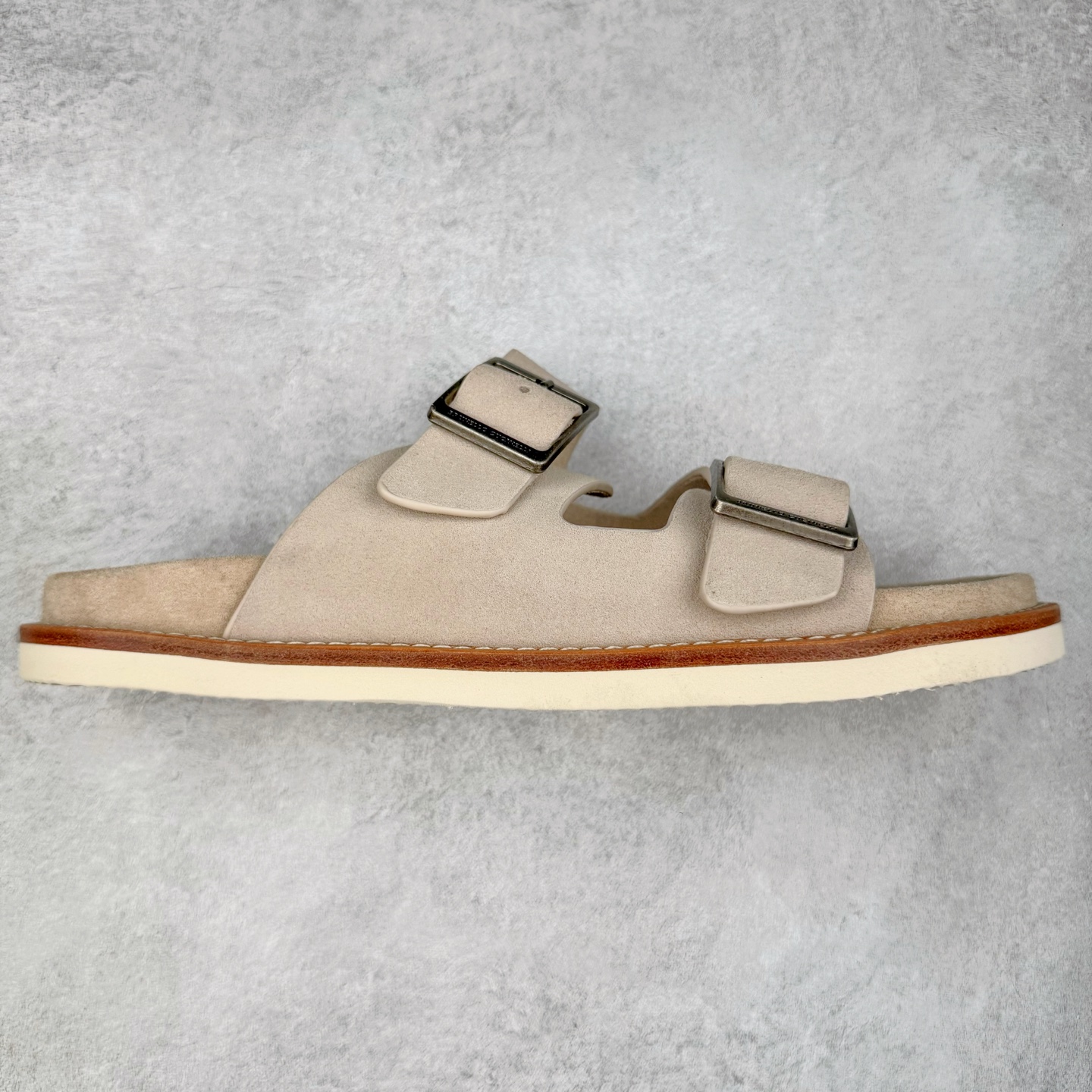 Brunello Cucinelli BC 工字 绒面革 圆头露趾 室内外 一字拖鞋 米色 MZUSILY327CHH10