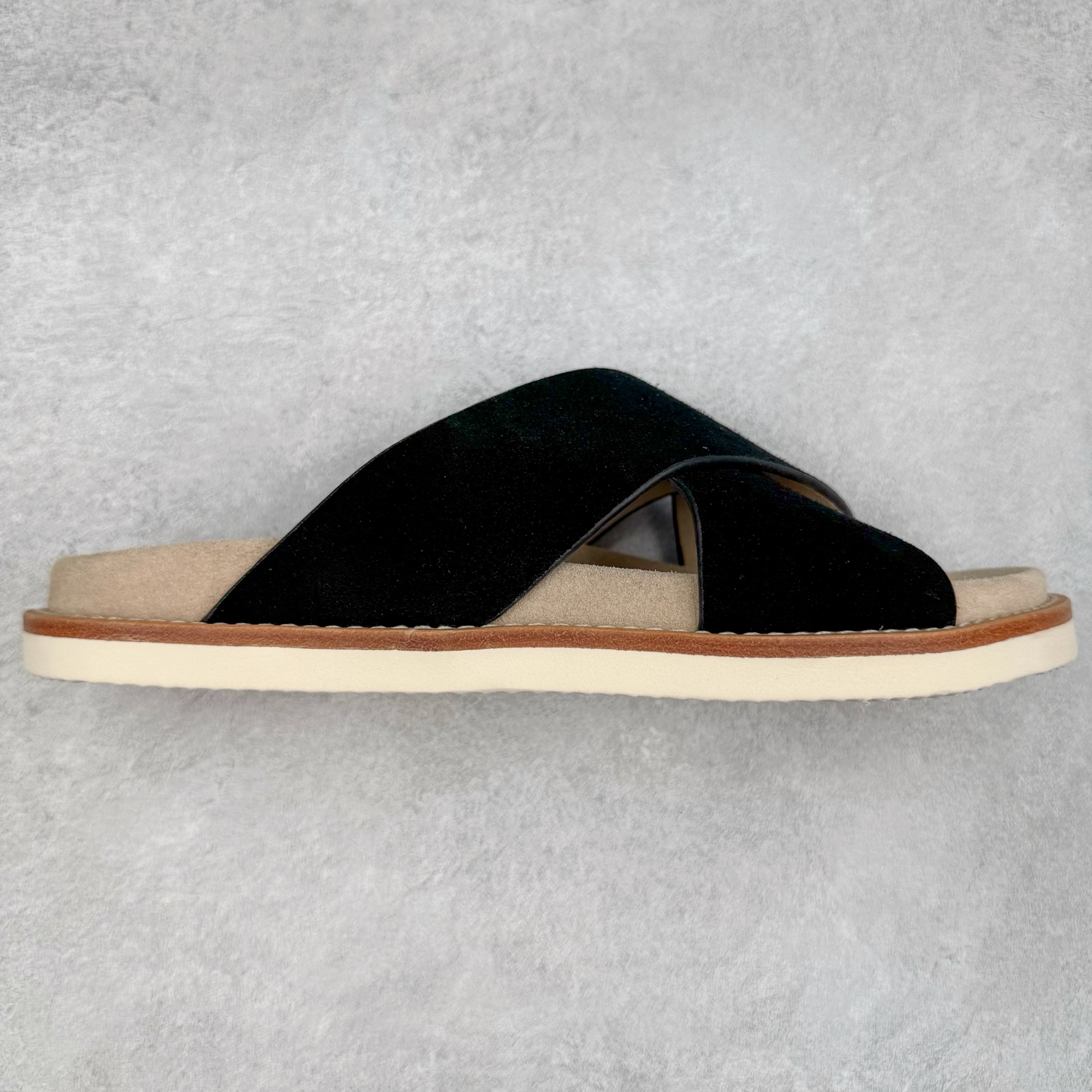 Brunello Cucinelli BC 绒面革 圆头露趾 室内外 一字拖鞋 黑色  Brunello Cucinelli 