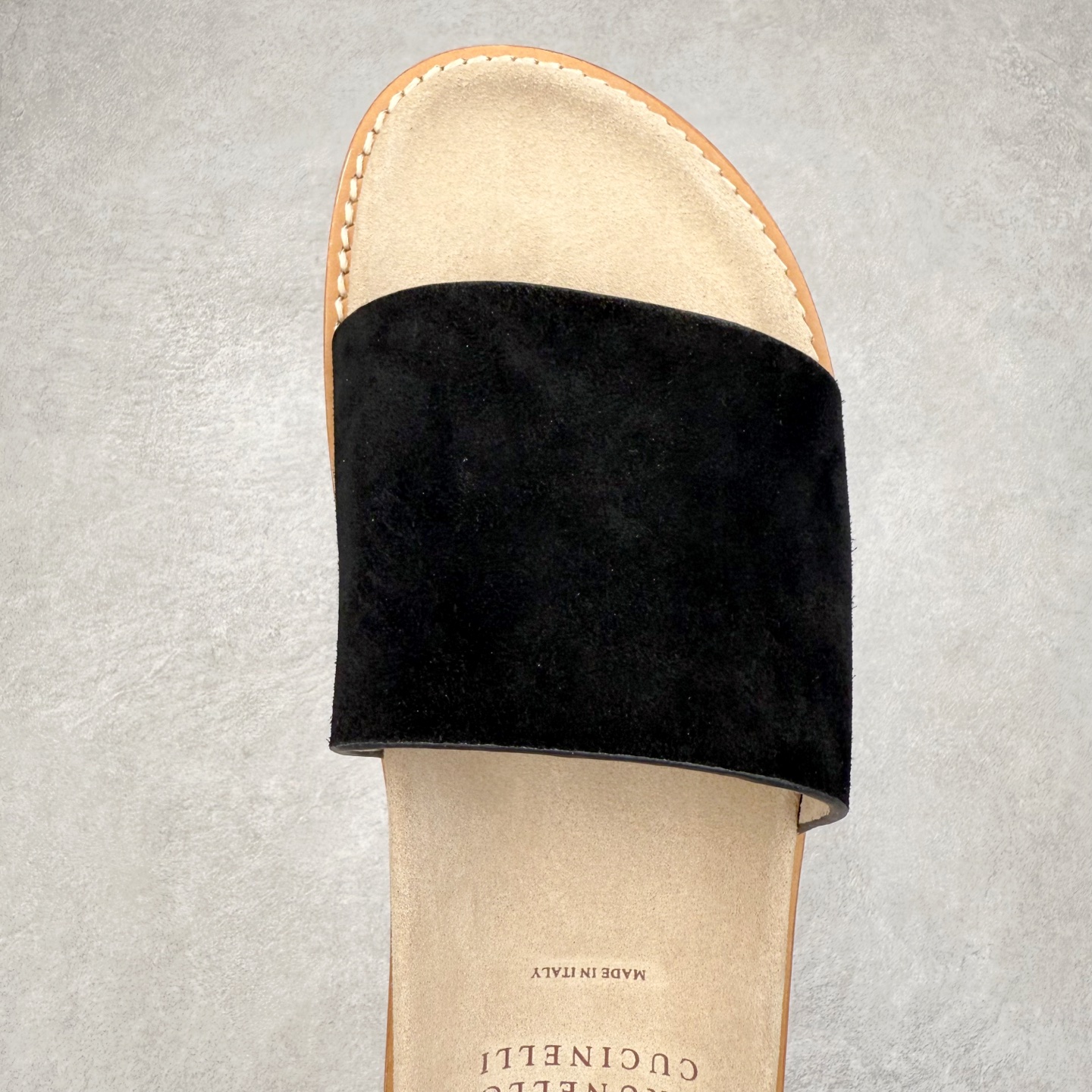 Brunello Cucinelli BC 工字 绒面革 圆头露趾 室内外 一字拖鞋 黑色 MZUSILY235CHW89