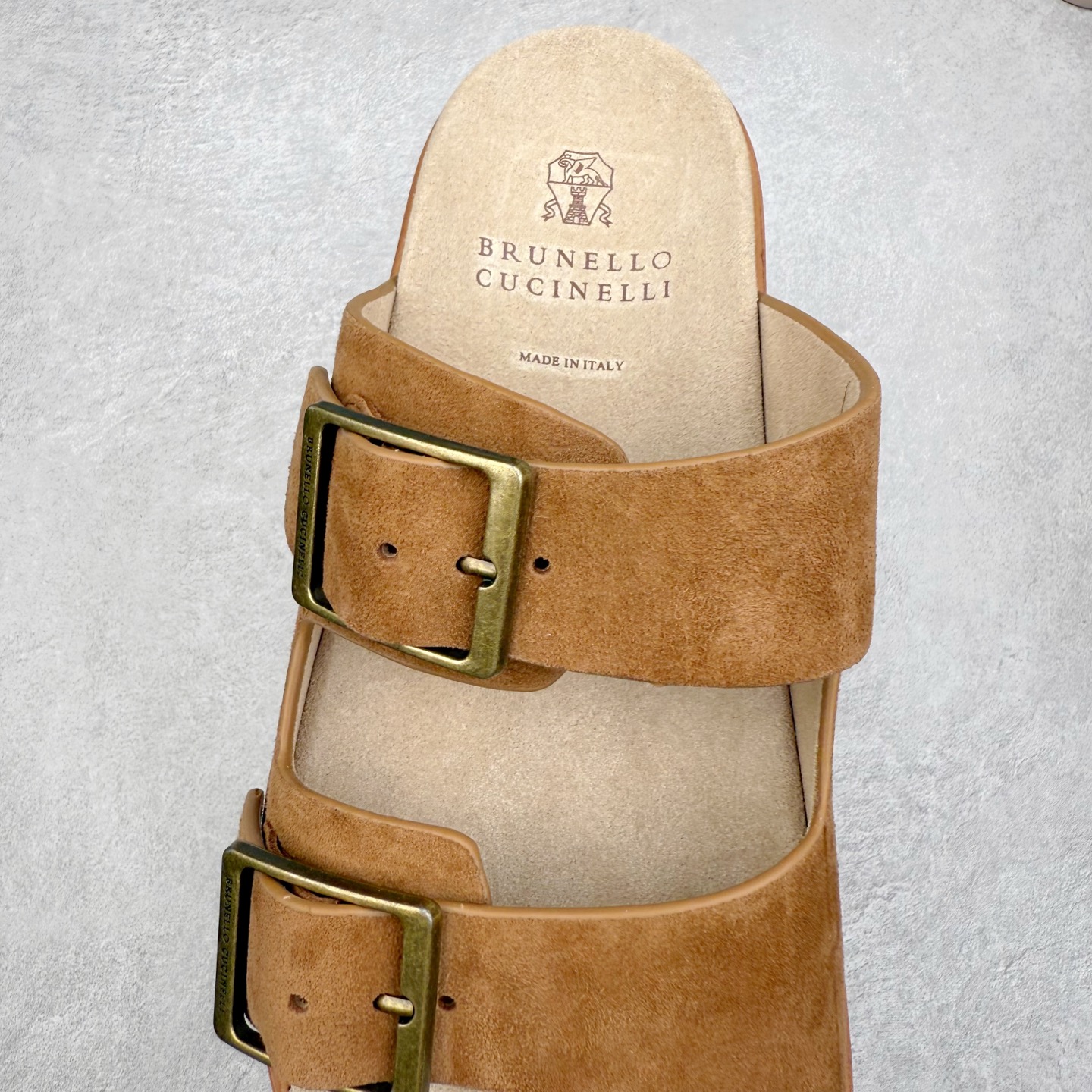 Brunello Cucinelli BC 工字 绒面革 圆头露趾 室内外 一字拖鞋 棕色 MZUSILY235CHW89