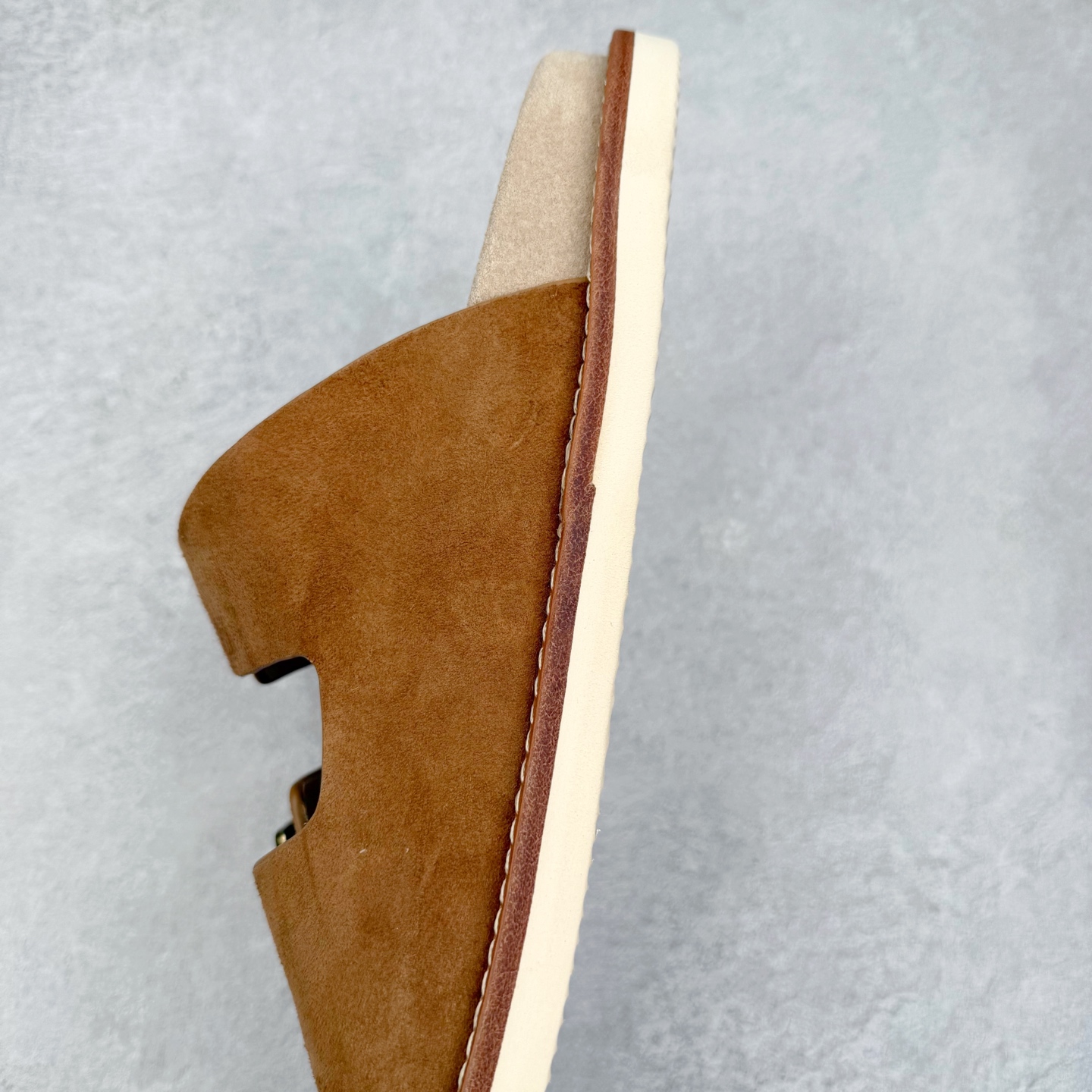 Brunello Cucinelli BC 工字 绒面革 圆头露趾 室内外 一字拖鞋 棕色 MZUSILY235CHW89