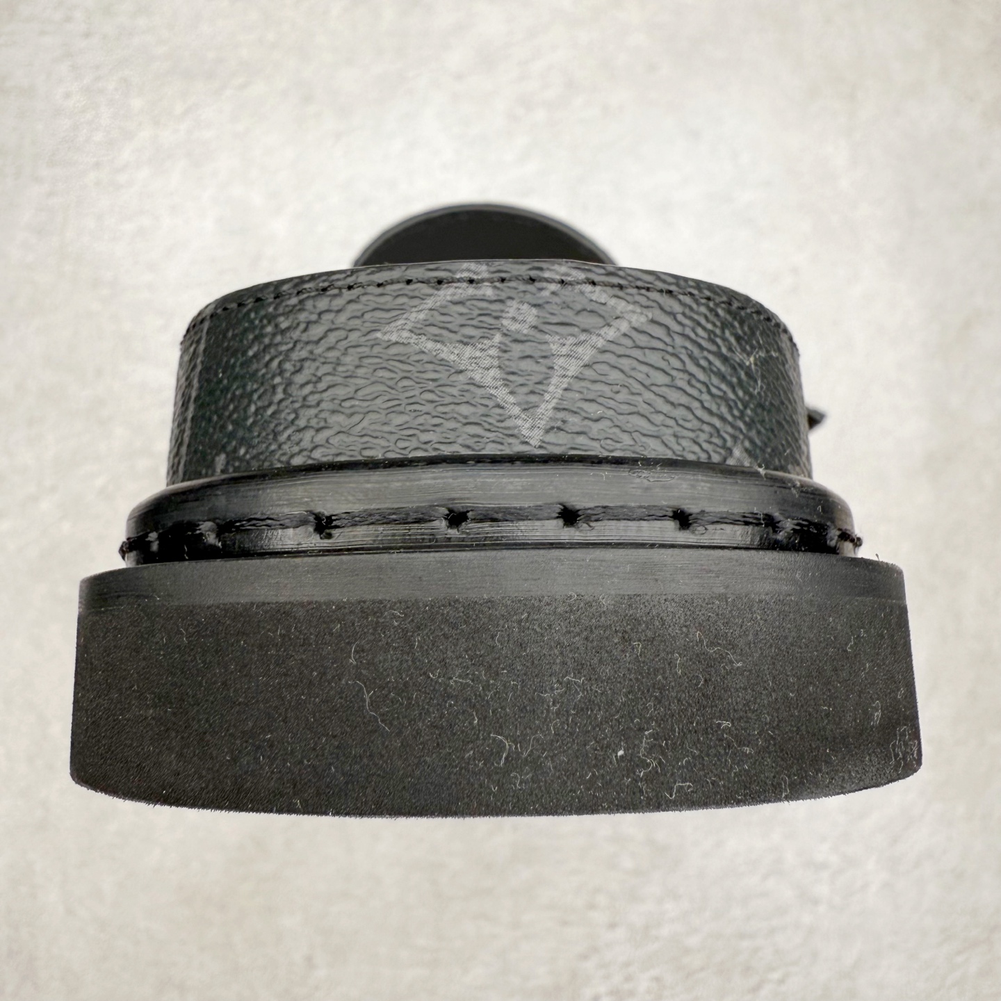 LV拖鞋 Louis Vuitton  Easy 路易威登 包头 时尚凉拖 室内外休闲鞋 老花 黑色 1AIKHF