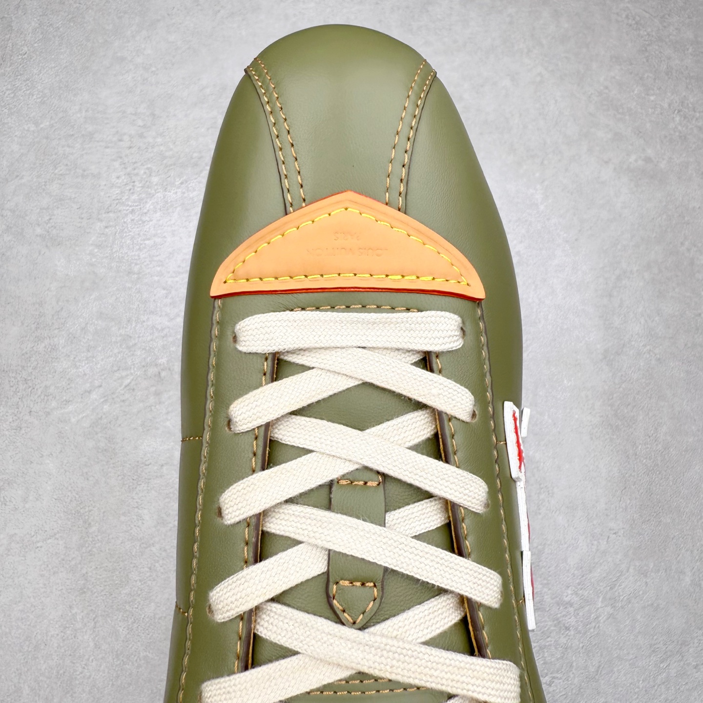 LOUIS VUITTON Buttersoft LV NIGO 路易威登 低筒 生活休闲鞋 板鞋 运动鞋 男鞋 女鞋  褐色 1AIKHF