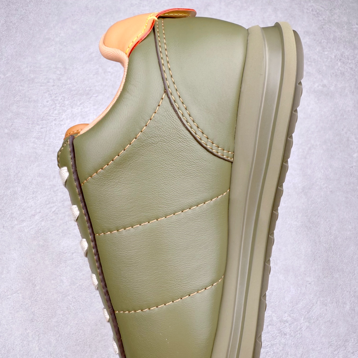 LOUIS VUITTON Buttersoft LV NIGO 路易威登 低筒 生活休闲鞋 板鞋 运动鞋 男鞋 女鞋  褐色 1AIKHF