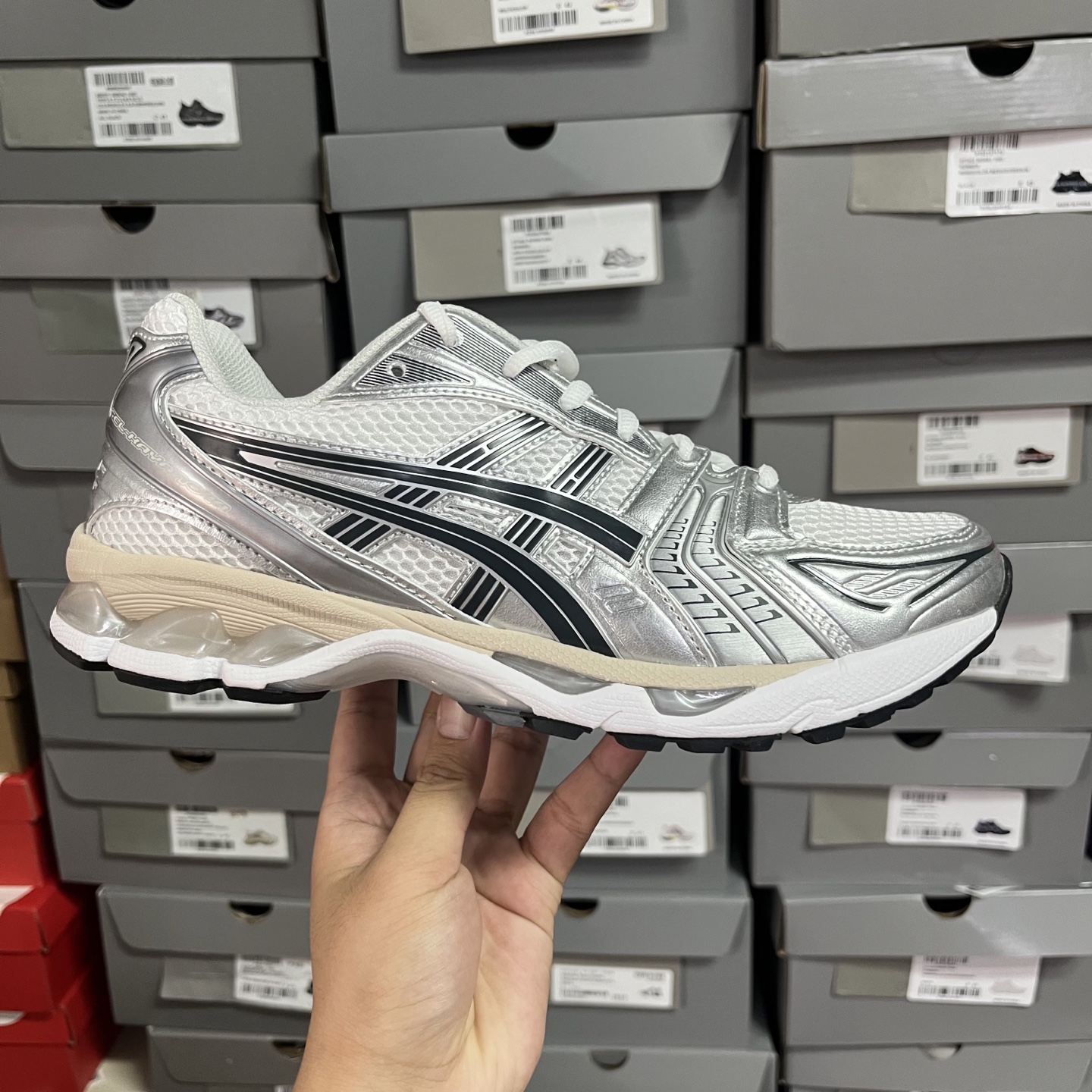 ASICS GEL-KAYANO K14 亚瑟士  低筒 减震 户外机能 运动鞋 跑步鞋  休闲鞋 板鞋 波鞋 男女同款 银白 1203A537-110