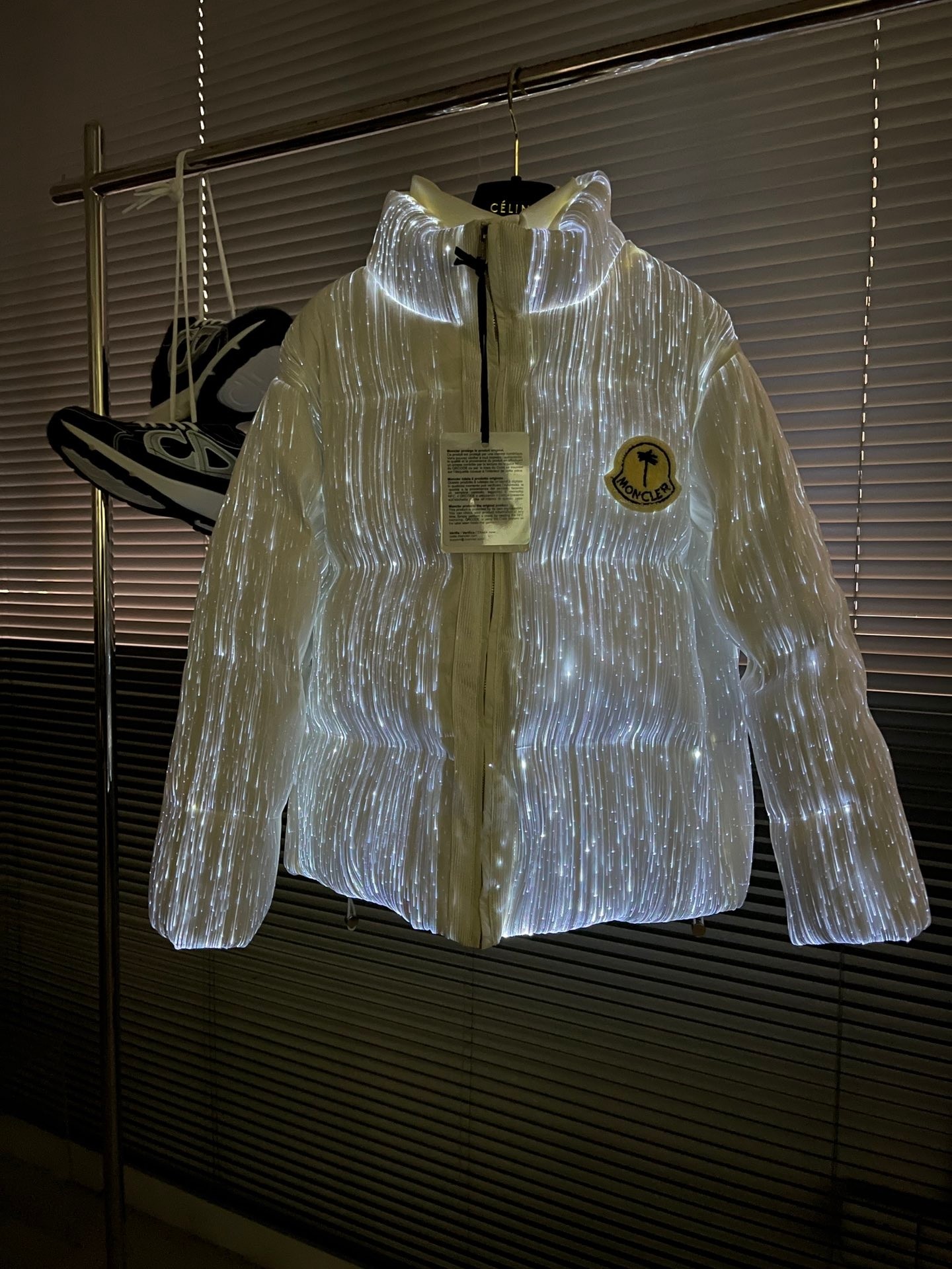 蒙口 MONCLER GENIUSxPalm Angels 联名款 maya 发光系列  纯色长袖立领短款羽绒服 男女同款 白色 H20961A00010M2847001