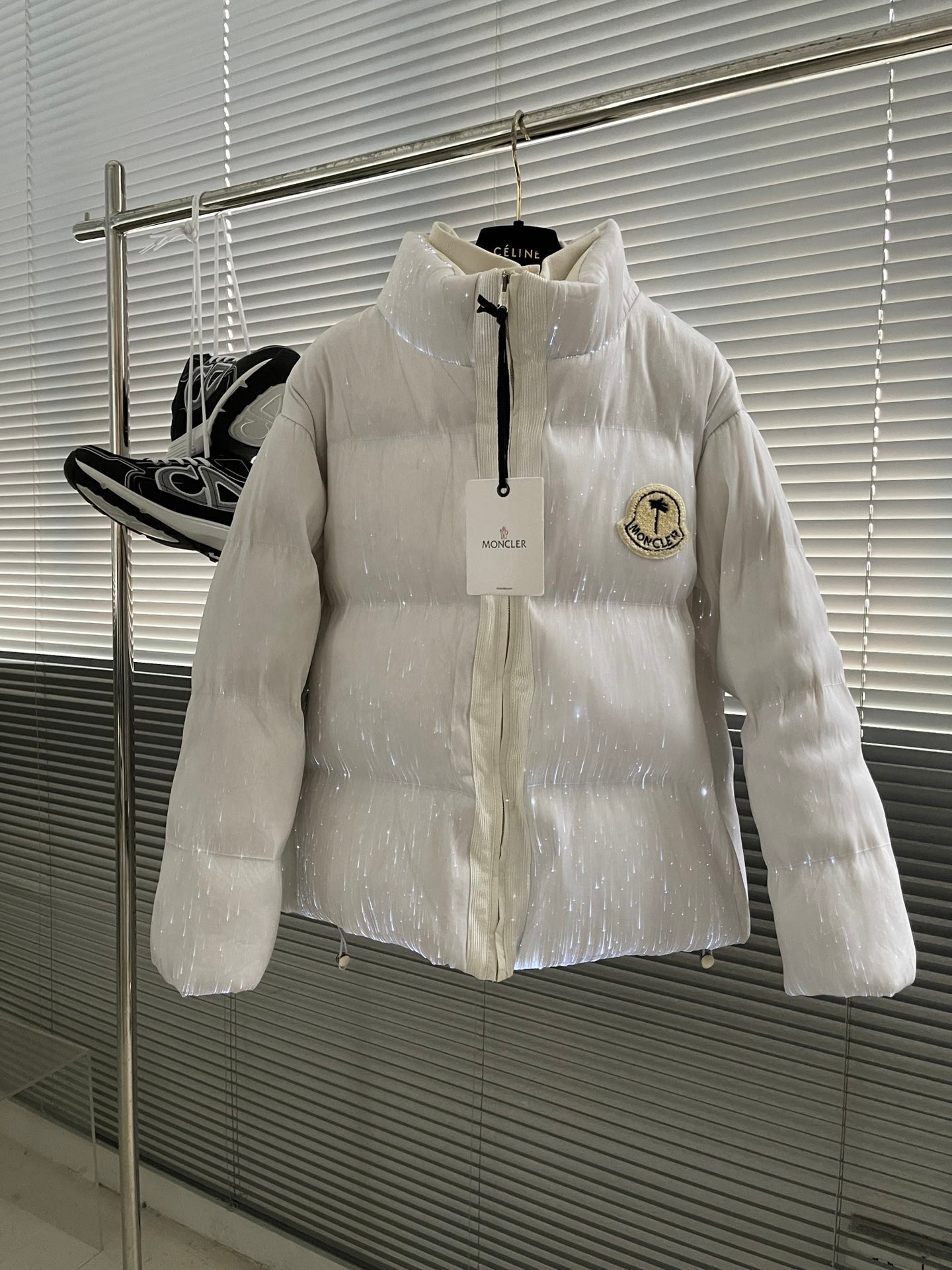 蒙口 MONCLER GENIUSxPalm Angels 联名款 maya 发光系列  纯色长袖立领短款羽绒服 男女同款 白色 H20961A00010M2847001