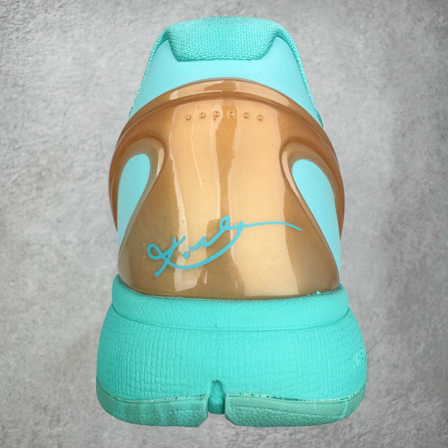 S2 Kobe6  前掌Zoom Turbo 气垫 后掌EVA缓震 低筒 球鞋 籃球鞋 實戰鞋 真碳板 男鞋 波鞋 自由女神 IO5774-300