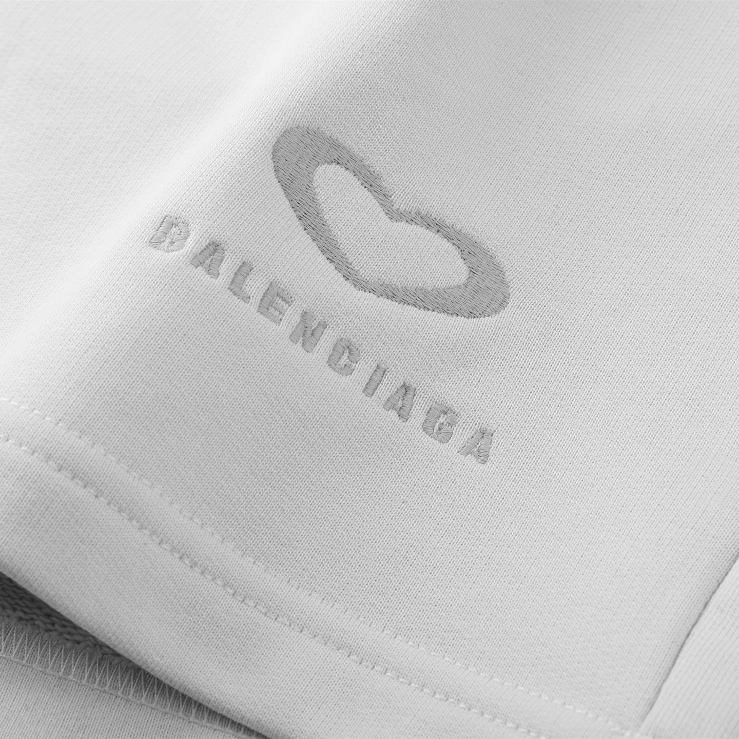 Balenciaga 巴黎世家  25七夕情人节 松紧腰运动裤 短裤 裤子 休闲裤 白色 A2 826385TSVX89012