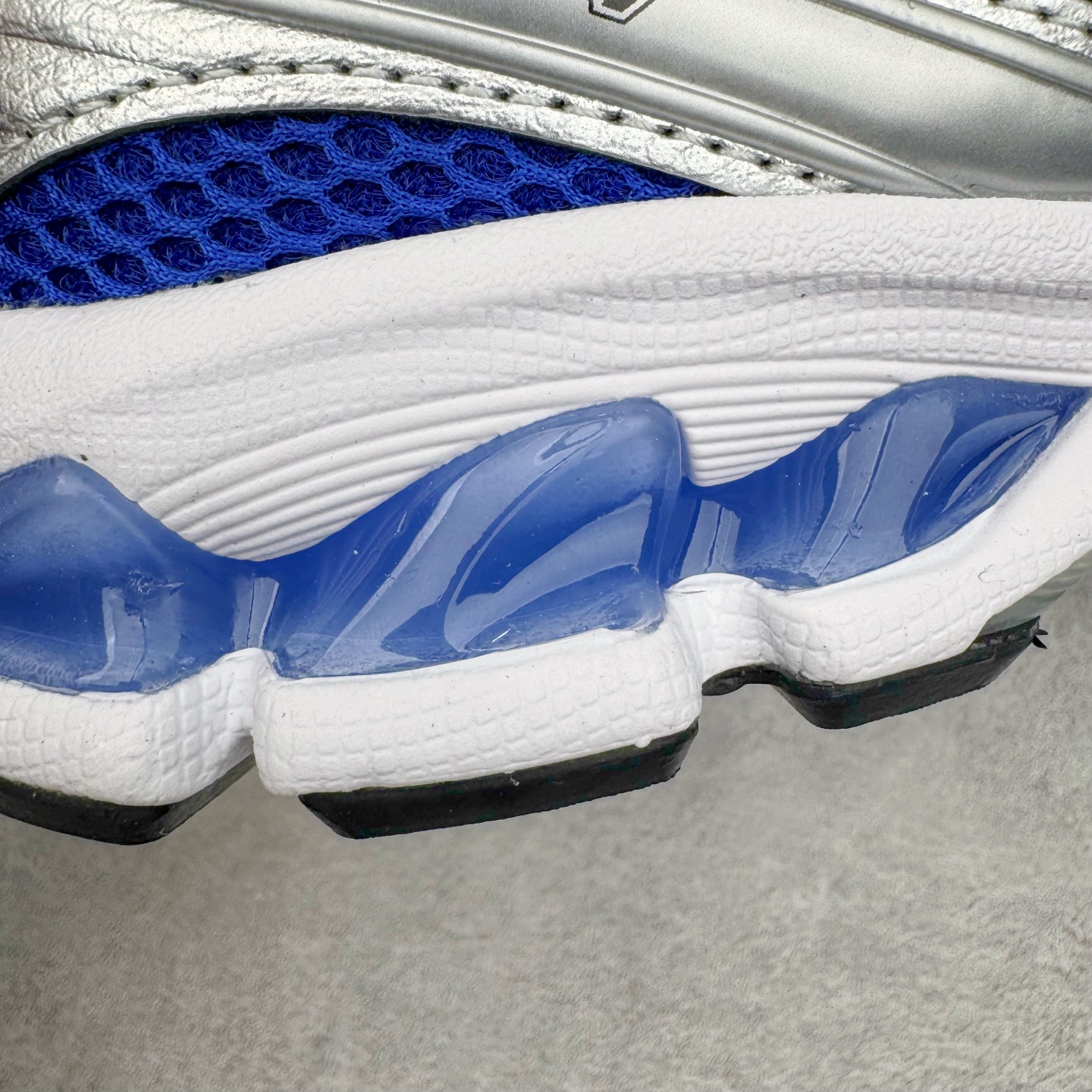 ASICS GEL-KAYANO K14 亚瑟士  低筒 减震 户外机能 运动鞋 跑步鞋  休闲鞋 板鞋 波鞋 男女同款 银蓝 1201A019-401