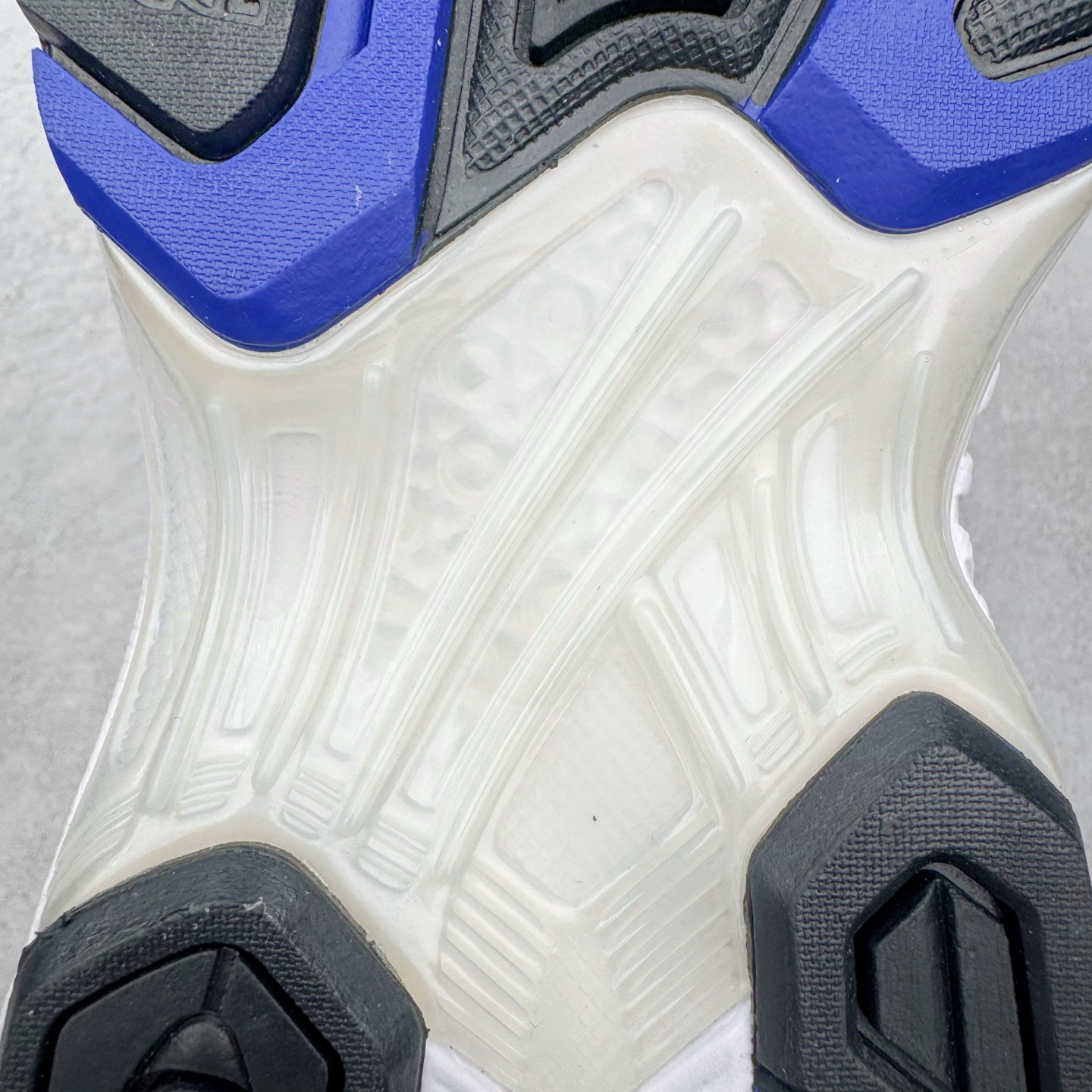 ASICS GEL-KAYANO K14 亚瑟士  低筒 减震 户外机能 运动鞋 跑步鞋  休闲鞋 板鞋 波鞋 男女同款 银蓝 1201A019-401