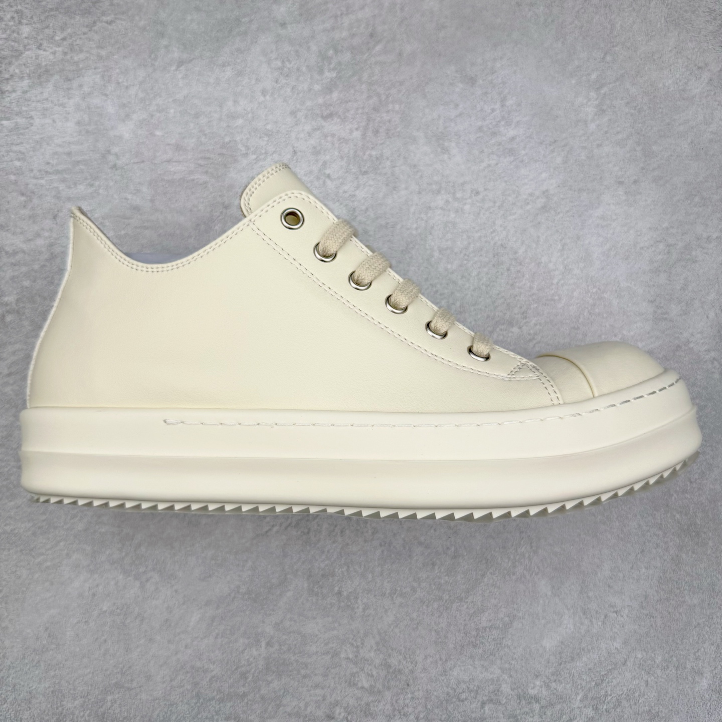 RICK OWENS DRKSHDW RO 圆头 低筒  板鞋 休闲鞋 波鞋 男鞋 女鞋 帆布 白色 皮质 RU01E5891LCO-1111