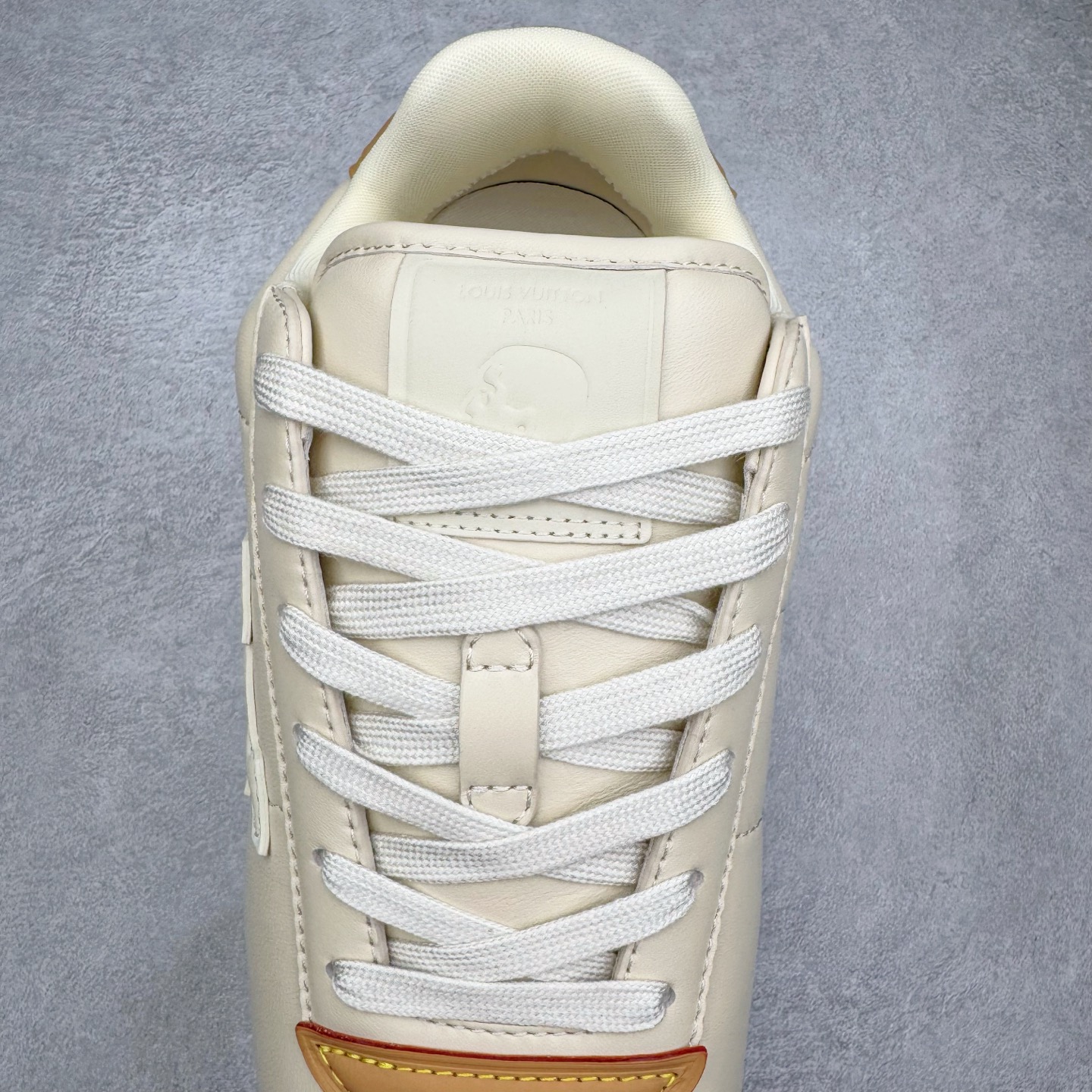 LOUIS VUITTON Buttersoft LV NIGO 路易威登 低筒 生活休闲鞋 板鞋 运动鞋 男鞋 女鞋  米色 1AIKEY