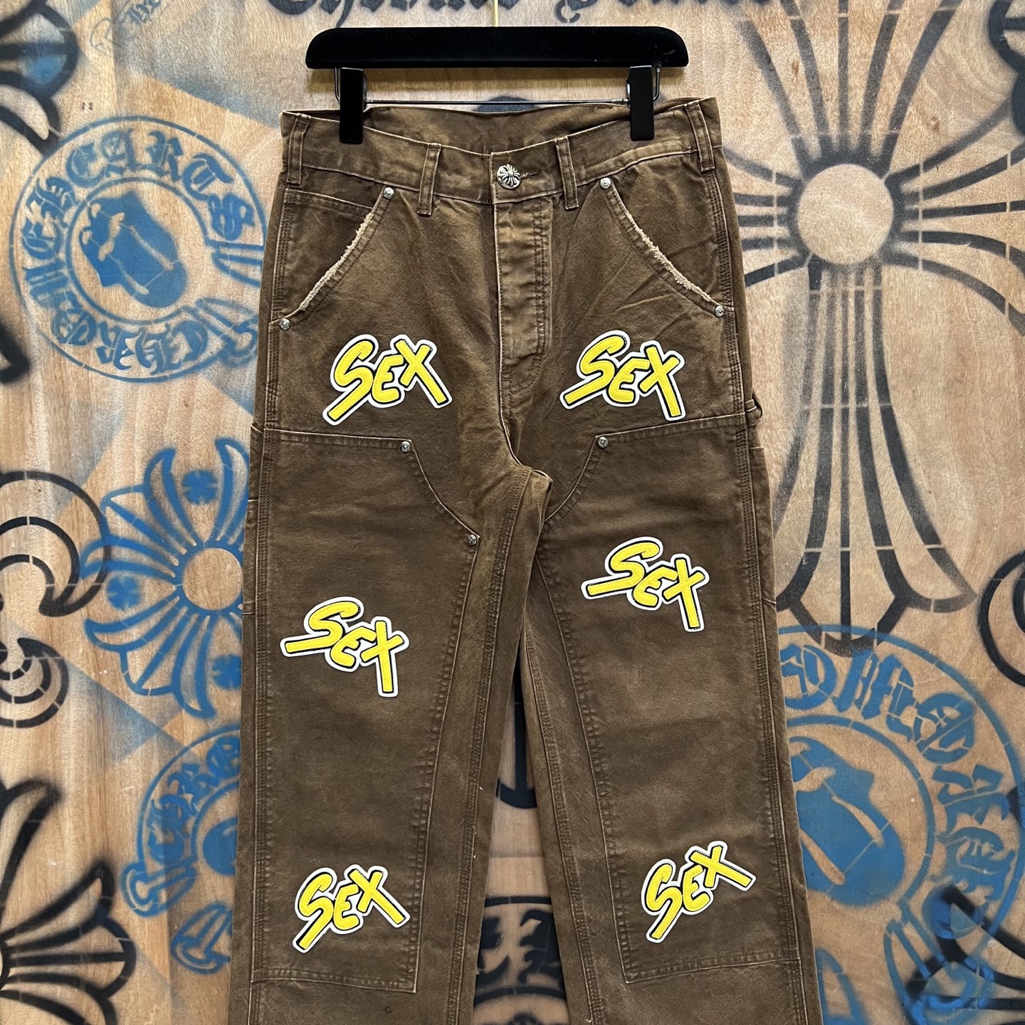 Chrome Hearts 克罗心 高街 字母图案复古 925银 牛皮辅料 水洗 工装 裤子 长裤 棕色黄字