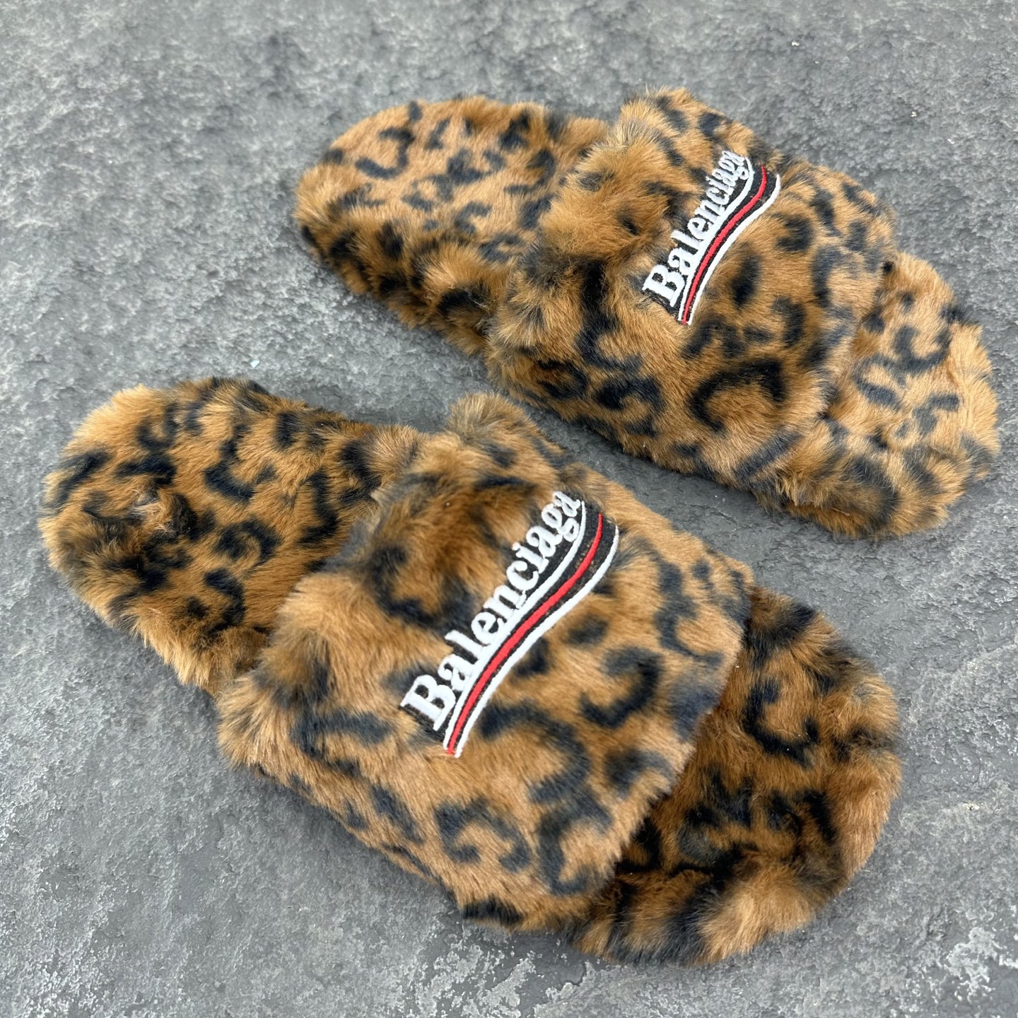 Balenciaga  巴黎世家 毛拖鞋  低筒  平底  户外室内 凉拖 男款 豹纹