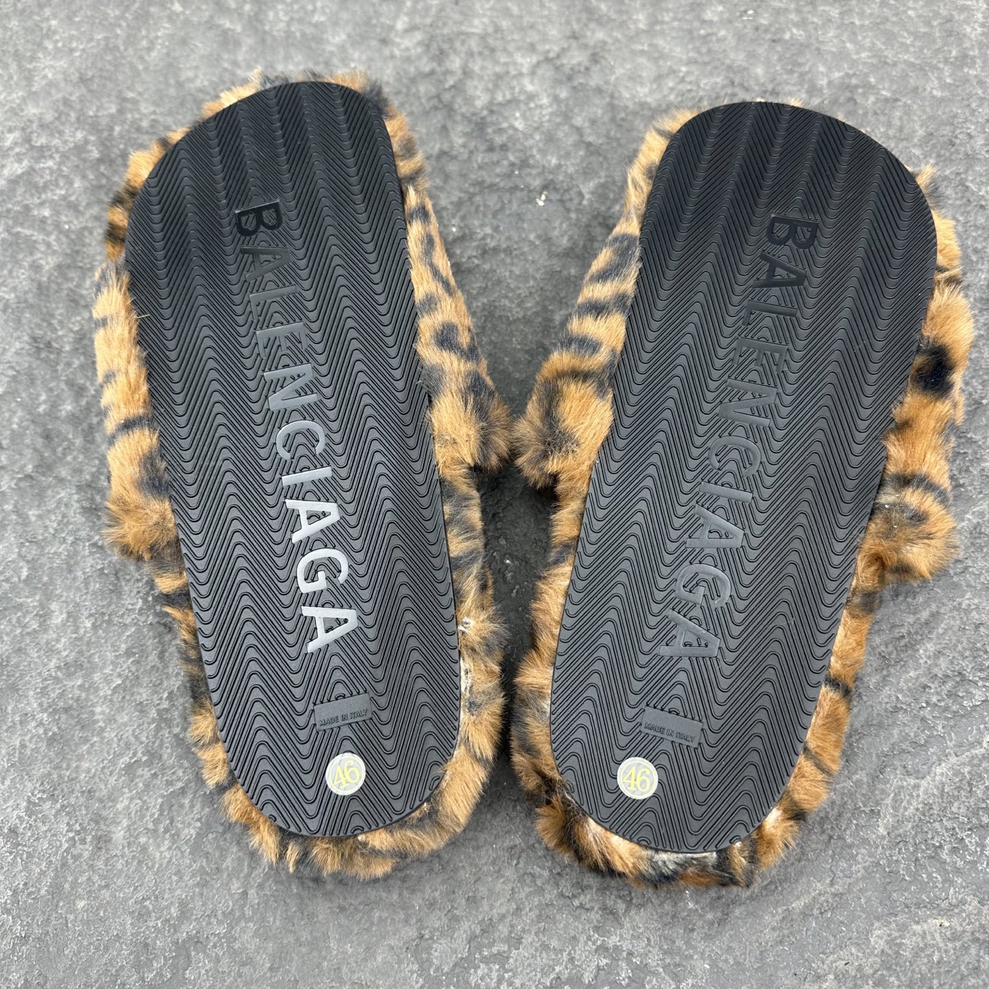 Balenciaga  巴黎世家 毛拖鞋  低筒  平底  户外室内 凉拖 男款 豹纹