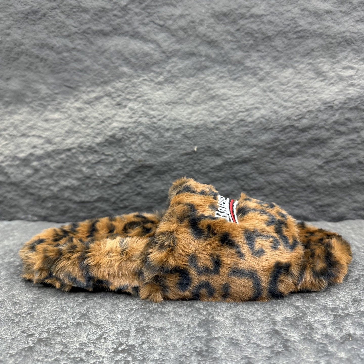 Balenciaga  巴黎世家 毛拖鞋  低筒  平底  户外室内 凉拖 男款 豹纹