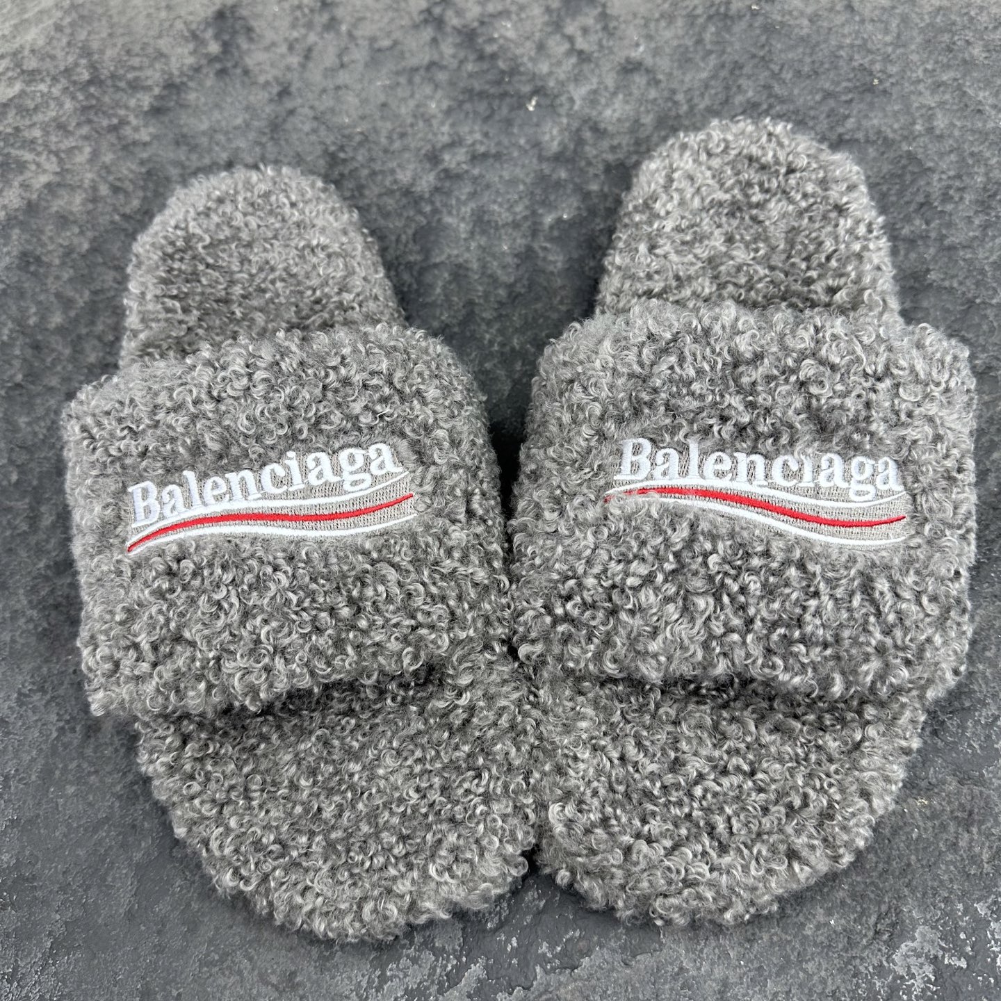 Balenciaga  巴黎世家 毛拖鞋  低筒  平底  户外室内 凉拖 男款 灰色