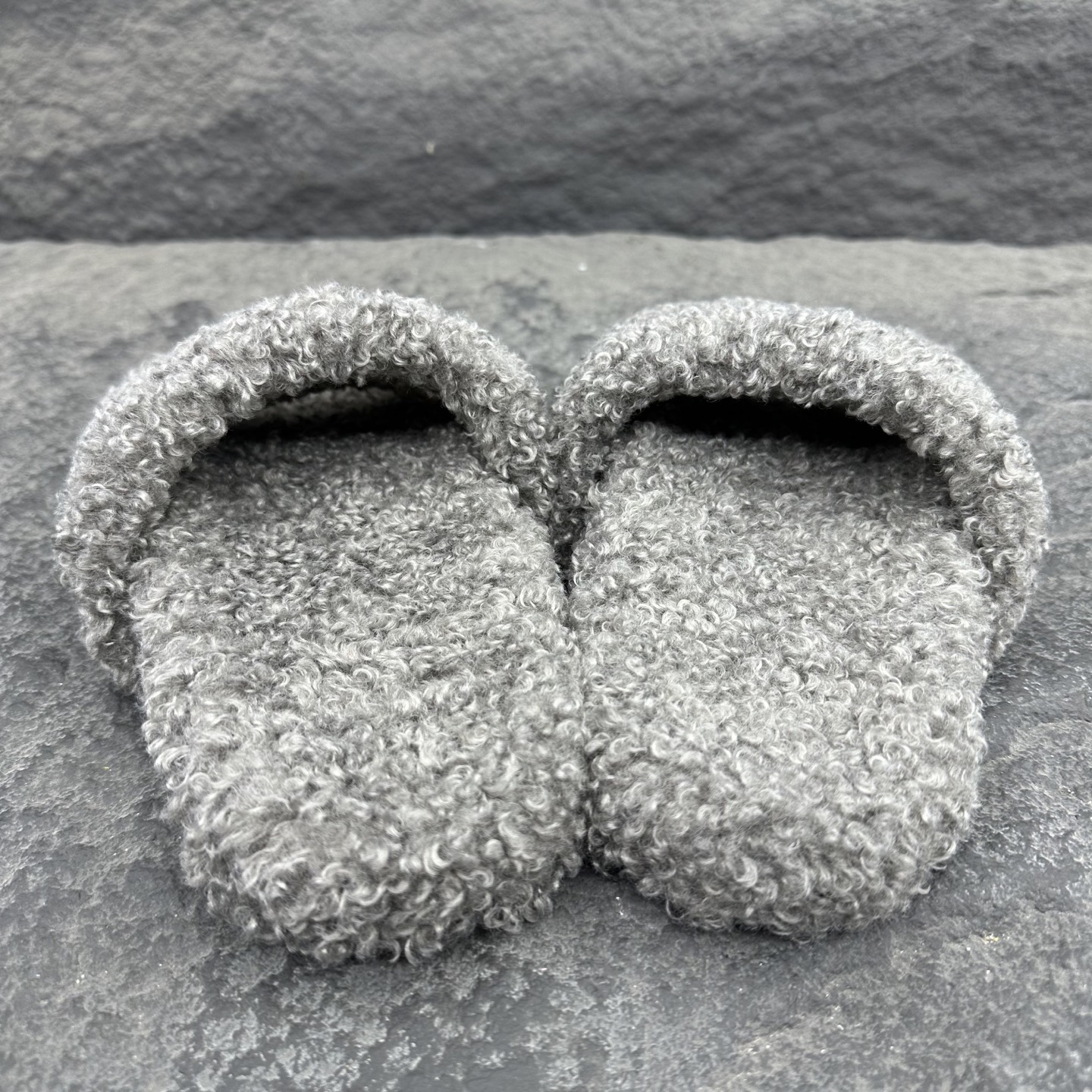 Balenciaga  巴黎世家 毛拖鞋  低筒  平底  户外室内 凉拖 男款 灰色