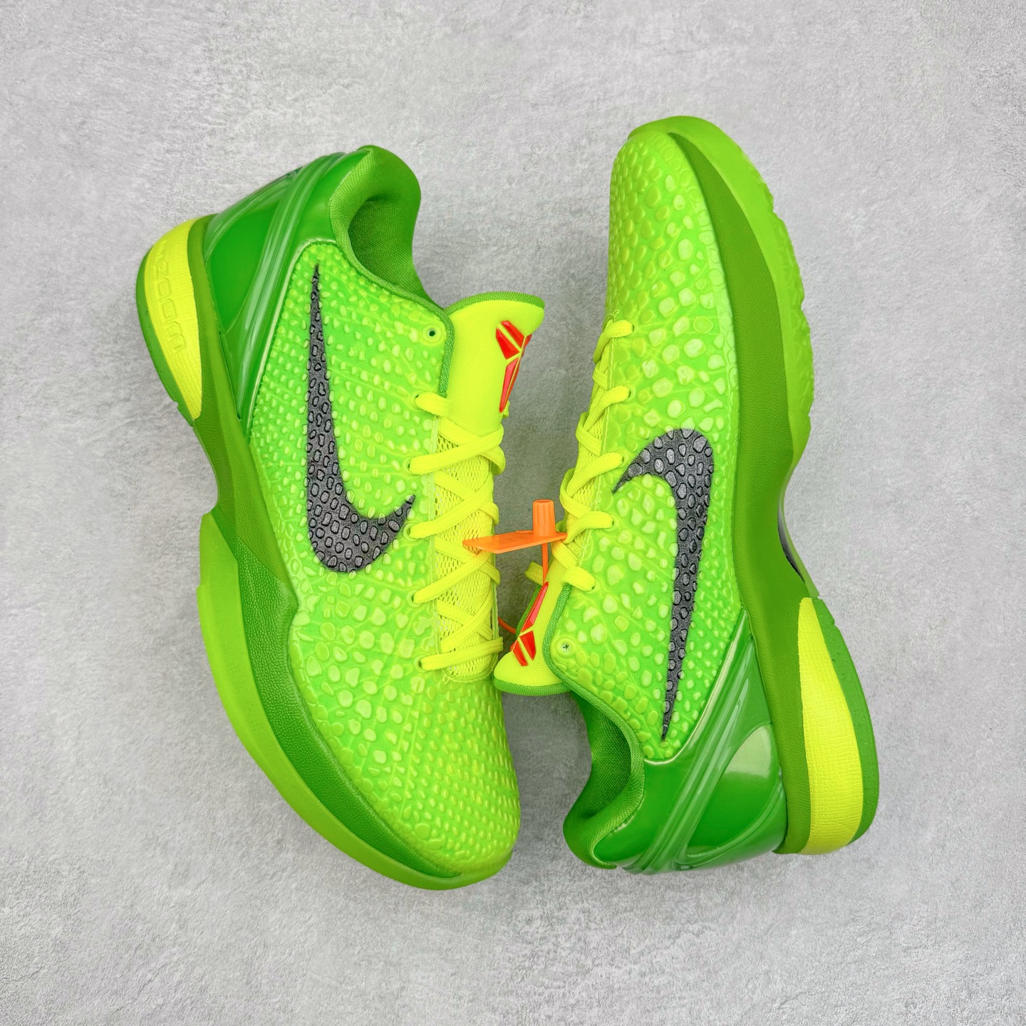 STAR S级 Kobe6 前掌Zoom Turbo 气垫 后掌EVA缓震 低筒 球鞋 籃球鞋 實戰鞋  真碳板 男鞋  波鞋 青蜂侠  CW2190-300