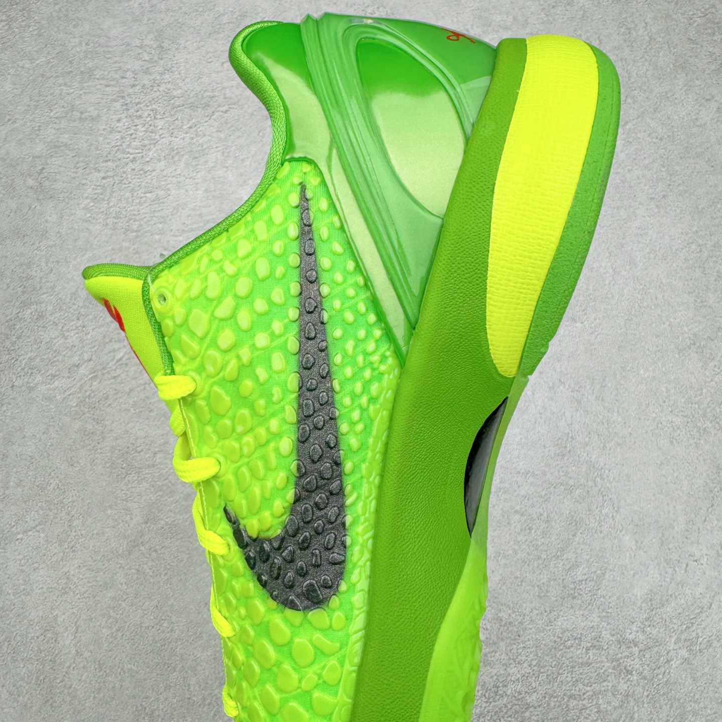 STAR S级 Kobe6 前掌Zoom Turbo 气垫 后掌EVA缓震 低筒 球鞋 籃球鞋 實戰鞋  真碳板 男鞋  波鞋 青蜂侠  CW2190-300