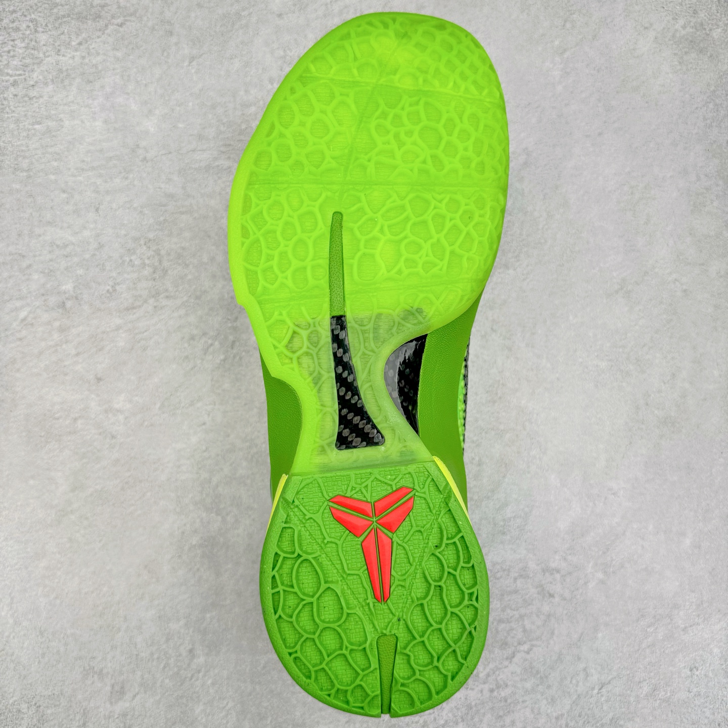 STAR S级 Kobe6 前掌Zoom Turbo 气垫 后掌EVA缓震 低筒 球鞋 籃球鞋 實戰鞋  真碳板 男鞋  波鞋 青蜂侠  CW2190-300