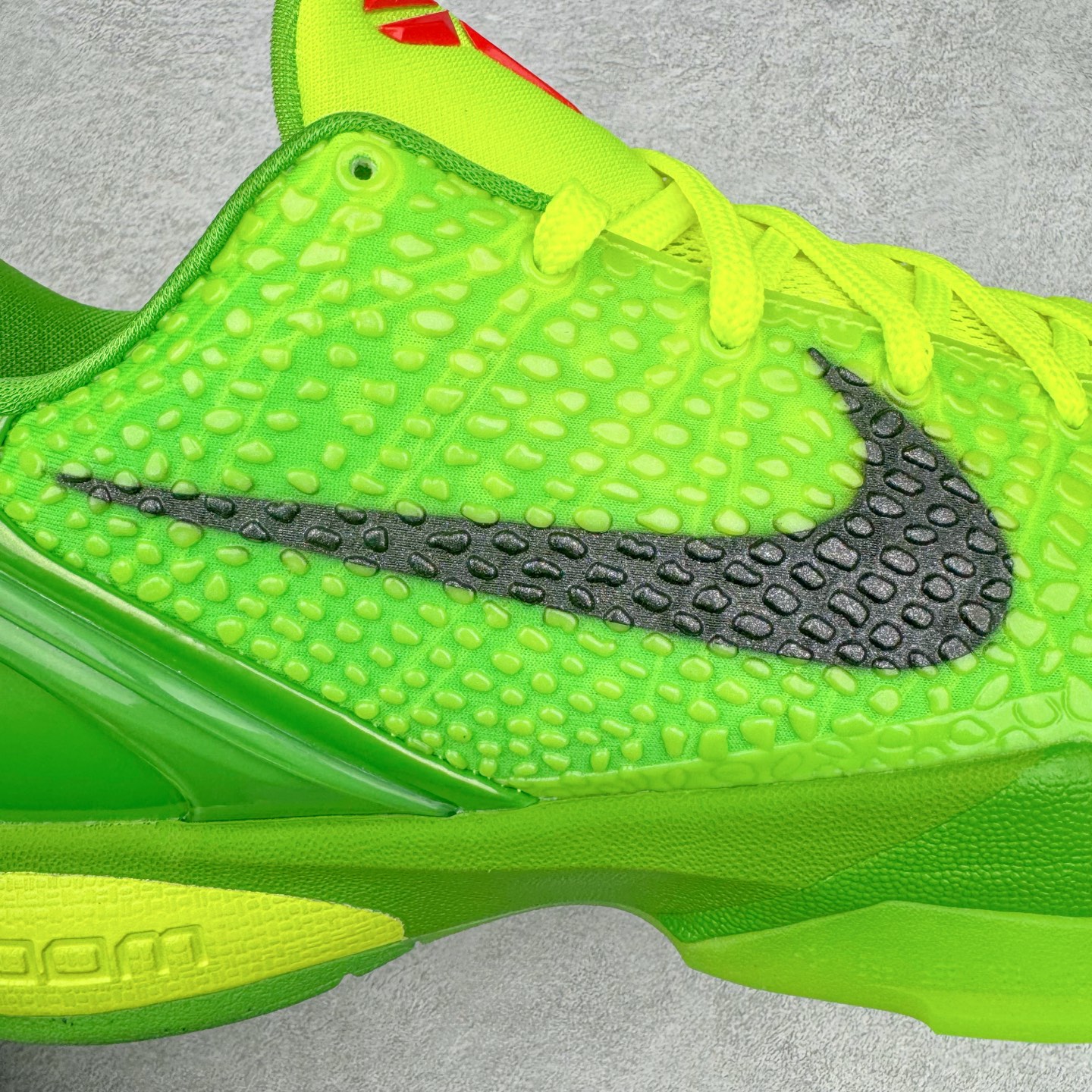 STAR S级 Kobe6 前掌Zoom Turbo 气垫 后掌EVA缓震 低筒 球鞋 籃球鞋 實戰鞋  真碳板 男鞋  波鞋 青蜂侠  CW2190-300