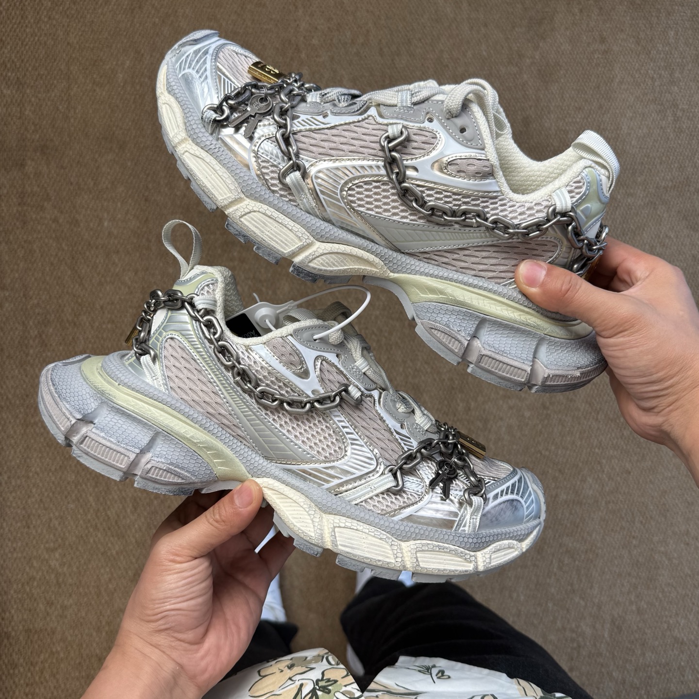 Balenciaga 巴黎世家 3XL链条挂锁 綁帶 网布 系带 做旧 低筒 老爹鞋 运动 复古板鞋 休闲鞋 男鞋 女鞋 灰白 