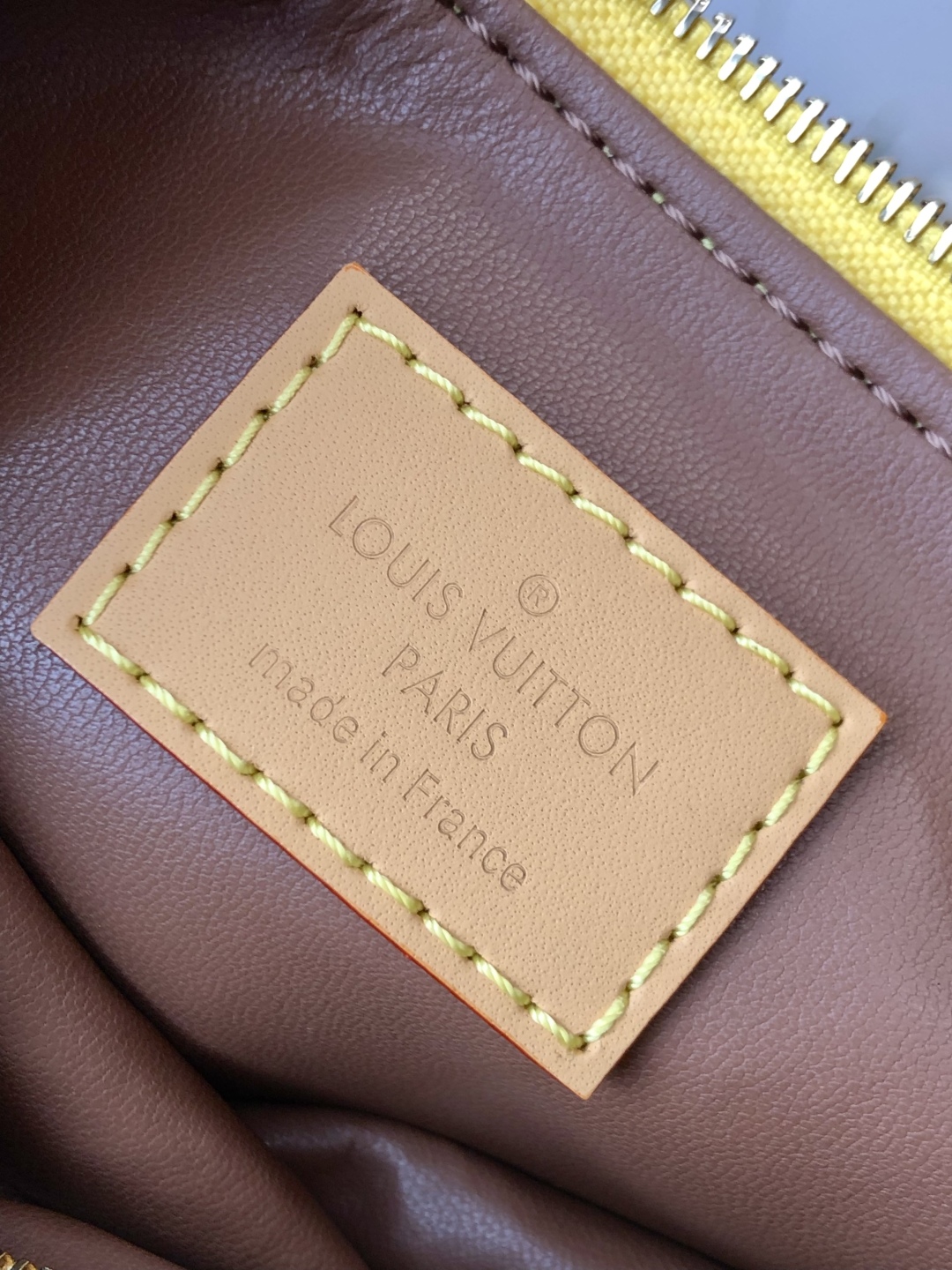 LOUIS VUITTON 路易威登 LV 𝑺𝒑𝒆𝒆𝒅𝒚 𝑷𝟗 𝑩𝒂𝒏𝒅𝒐𝒖𝒍𝒊𝒆𝒓𝒆 𝟑𝟎 可拆卸肩带 LV牛皮革 斜挎包 单肩包 双肩包 水桶 手提包 黄色 𝑴𝟐𝟒𝟒𝟐𝟖