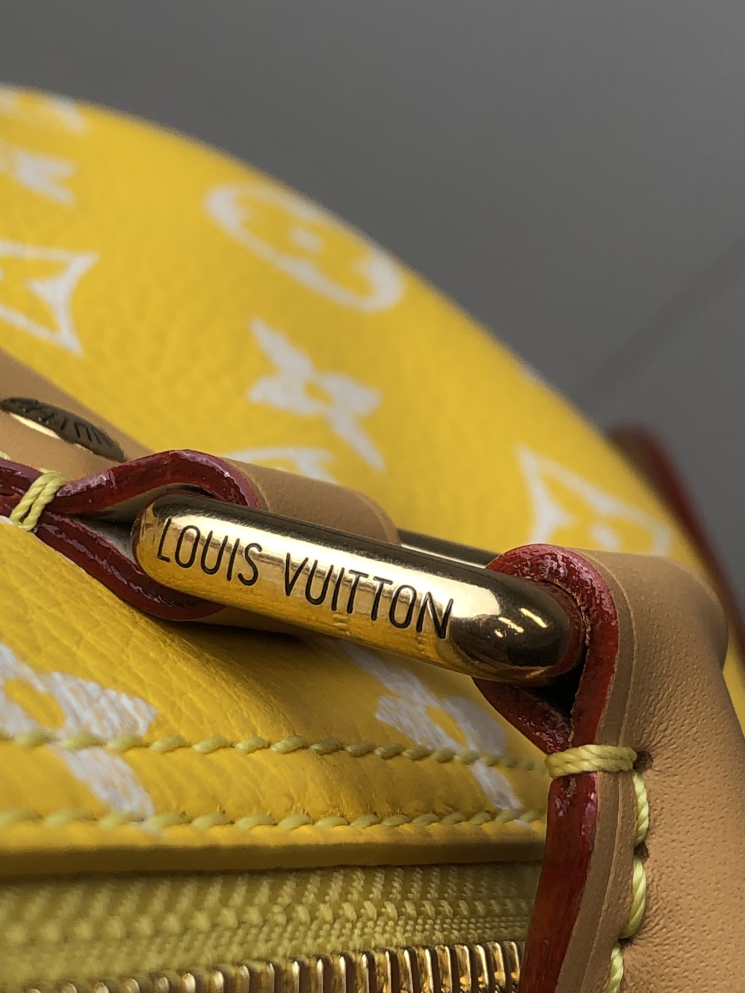 LOUIS VUITTON 路易威登 LV 𝑺𝒑𝒆𝒆𝒅𝒚 𝑷𝟗 𝑩𝒂𝒏𝒅𝒐𝒖𝒍𝒊𝒆𝒓𝒆 𝟑𝟎 可拆卸肩带 LV牛皮革 斜挎包 单肩包 双肩包 水桶 手提包 黄色 𝑴𝟐𝟒𝟒𝟐𝟖