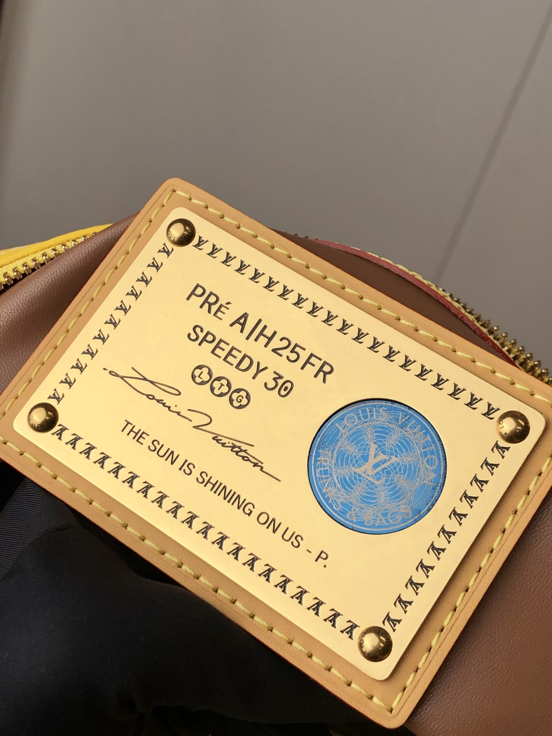 LOUIS VUITTON 路易威登 LV 𝑺𝒑𝒆𝒆𝒅𝒚 𝑷𝟗 𝑩𝒂𝒏𝒅𝒐𝒖𝒍𝒊𝒆𝒓𝒆 𝟑𝟎 可拆卸肩带 LV牛皮革 斜挎包 单肩包 双肩包 水桶 手提包 黄色 𝑴𝟐𝟒𝟒𝟐𝟖